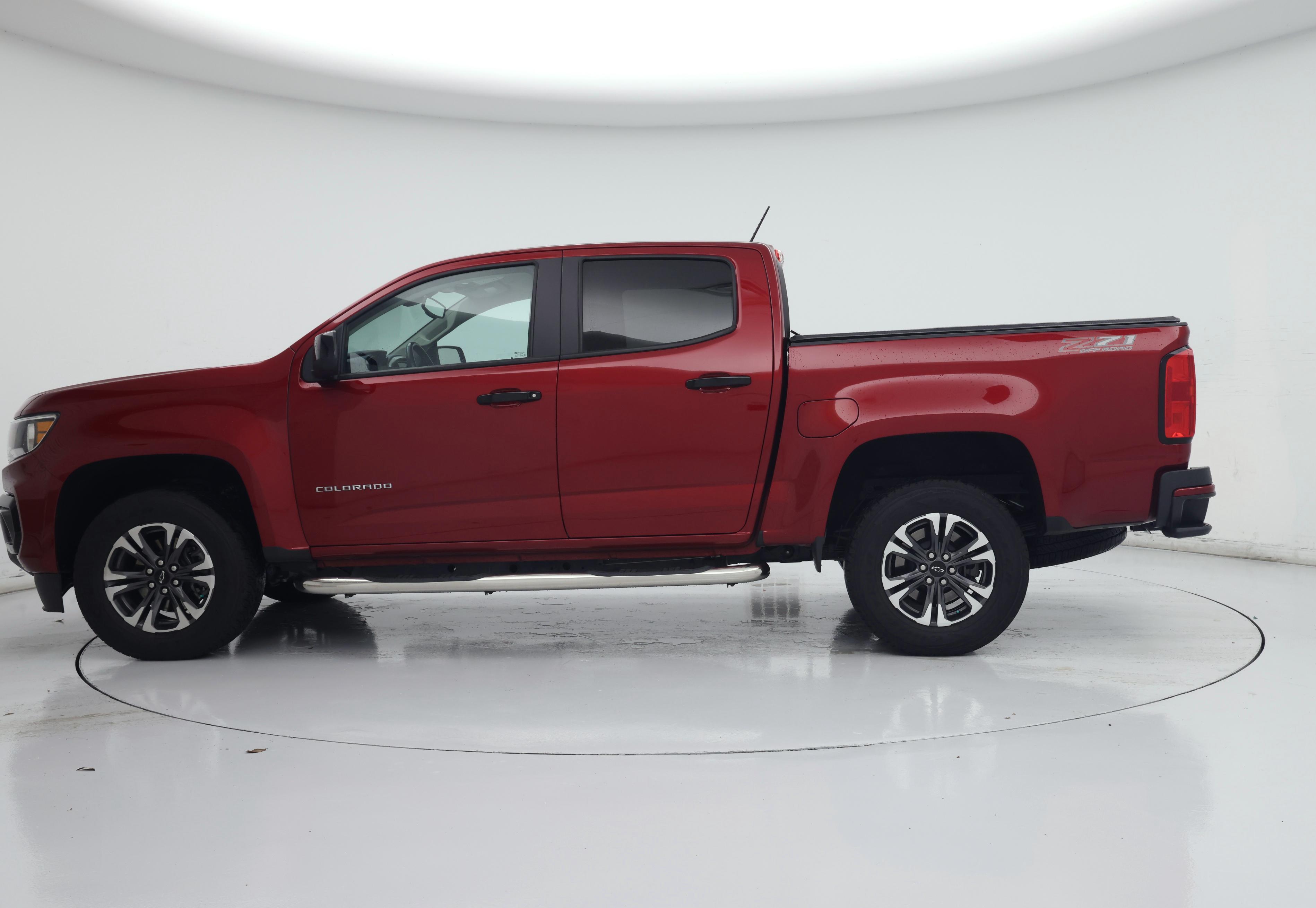 Thumbnail: 2021 Chevrolet Colorado - 3