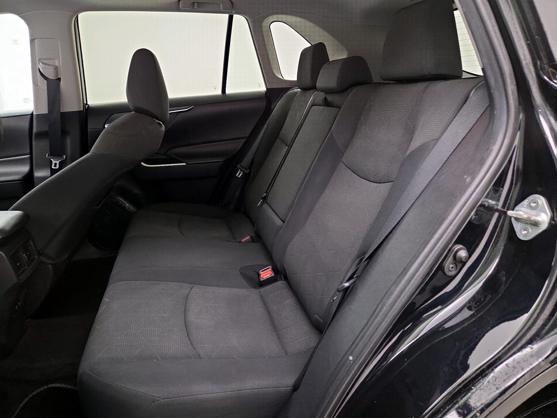 Thumbnail: 2019 Toyota RAV4 - 20