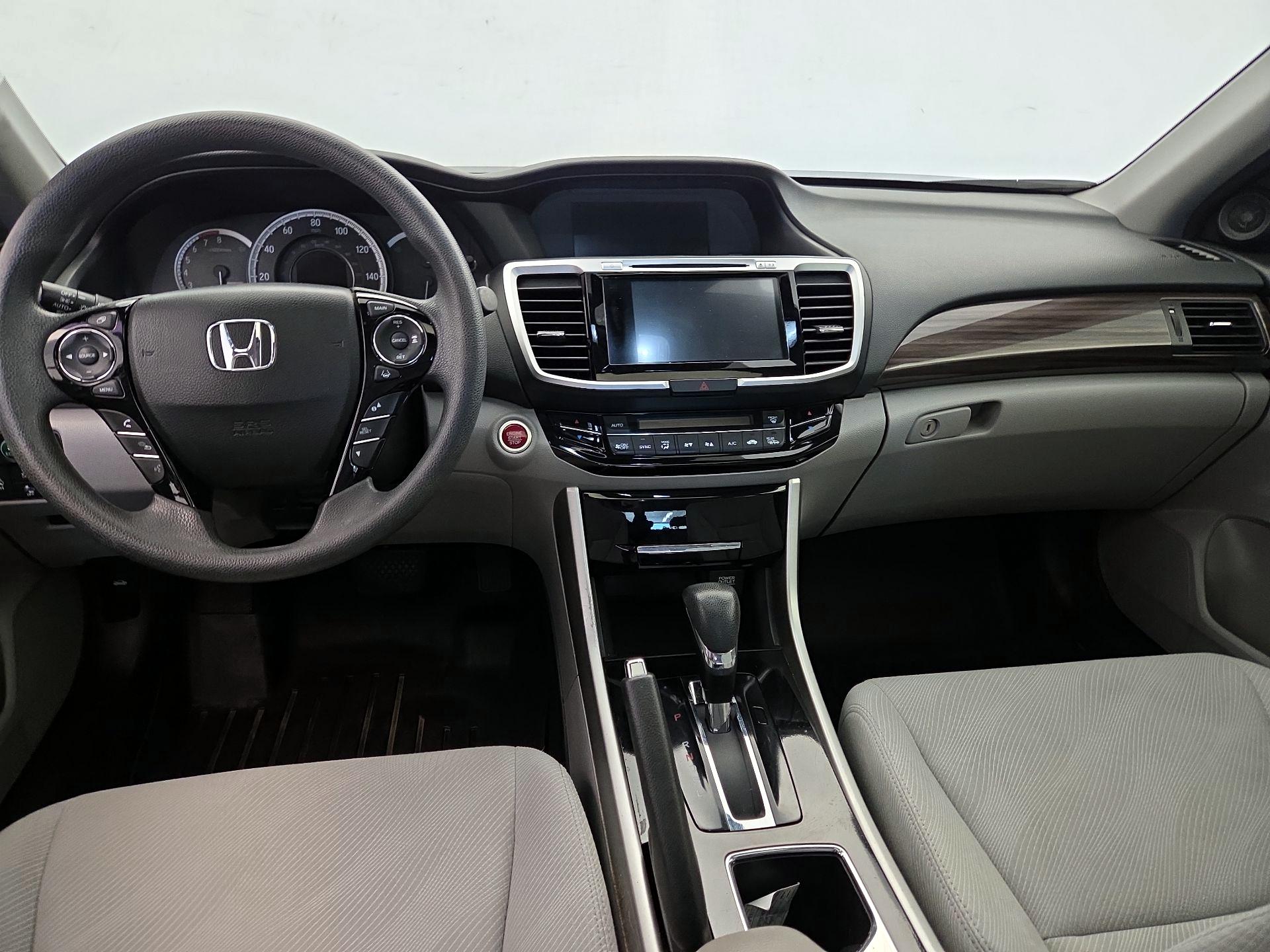 Thumbnail: 2016 Honda Accord - 9