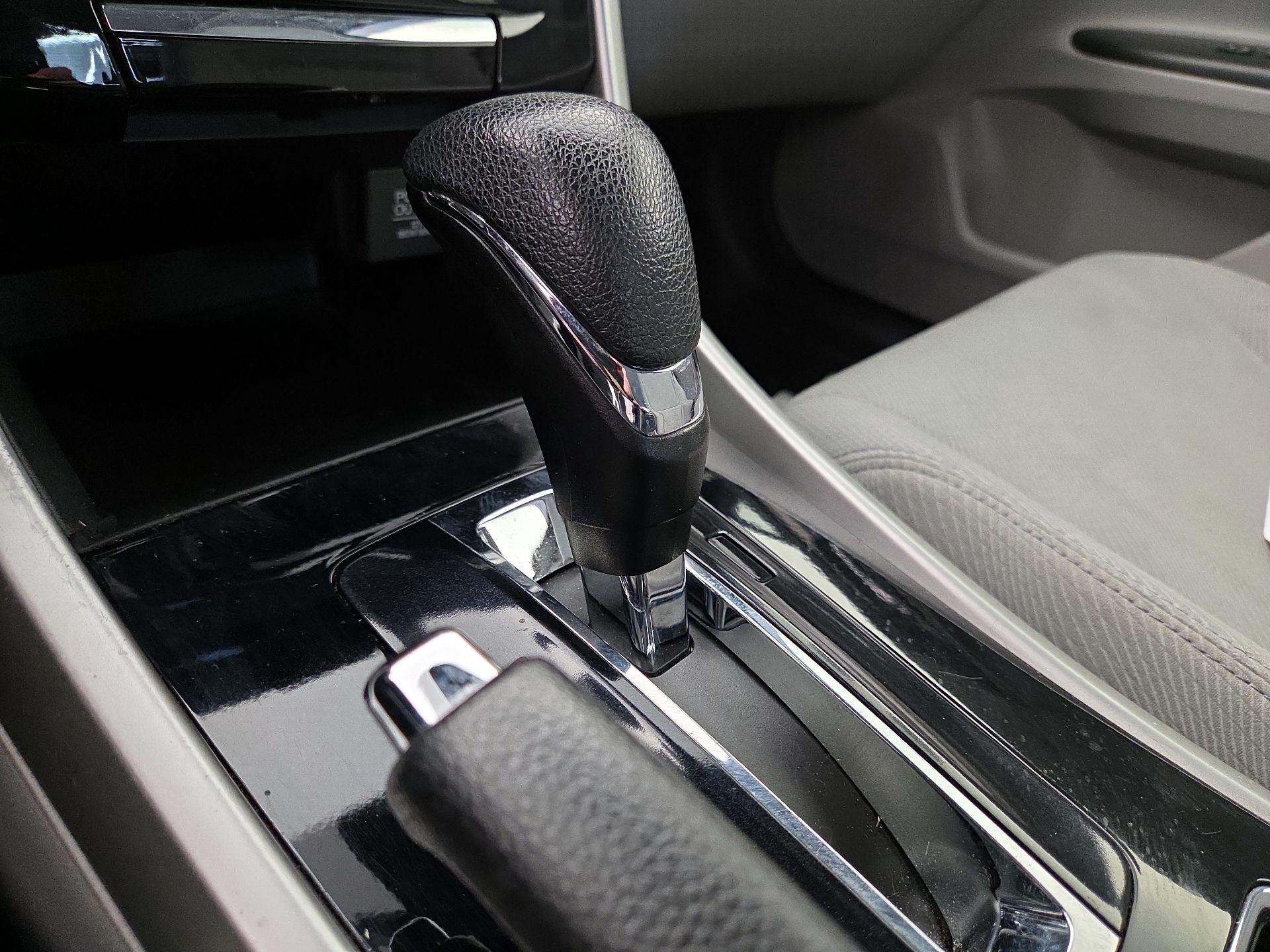 Thumbnail: 2016 Honda Accord - 17