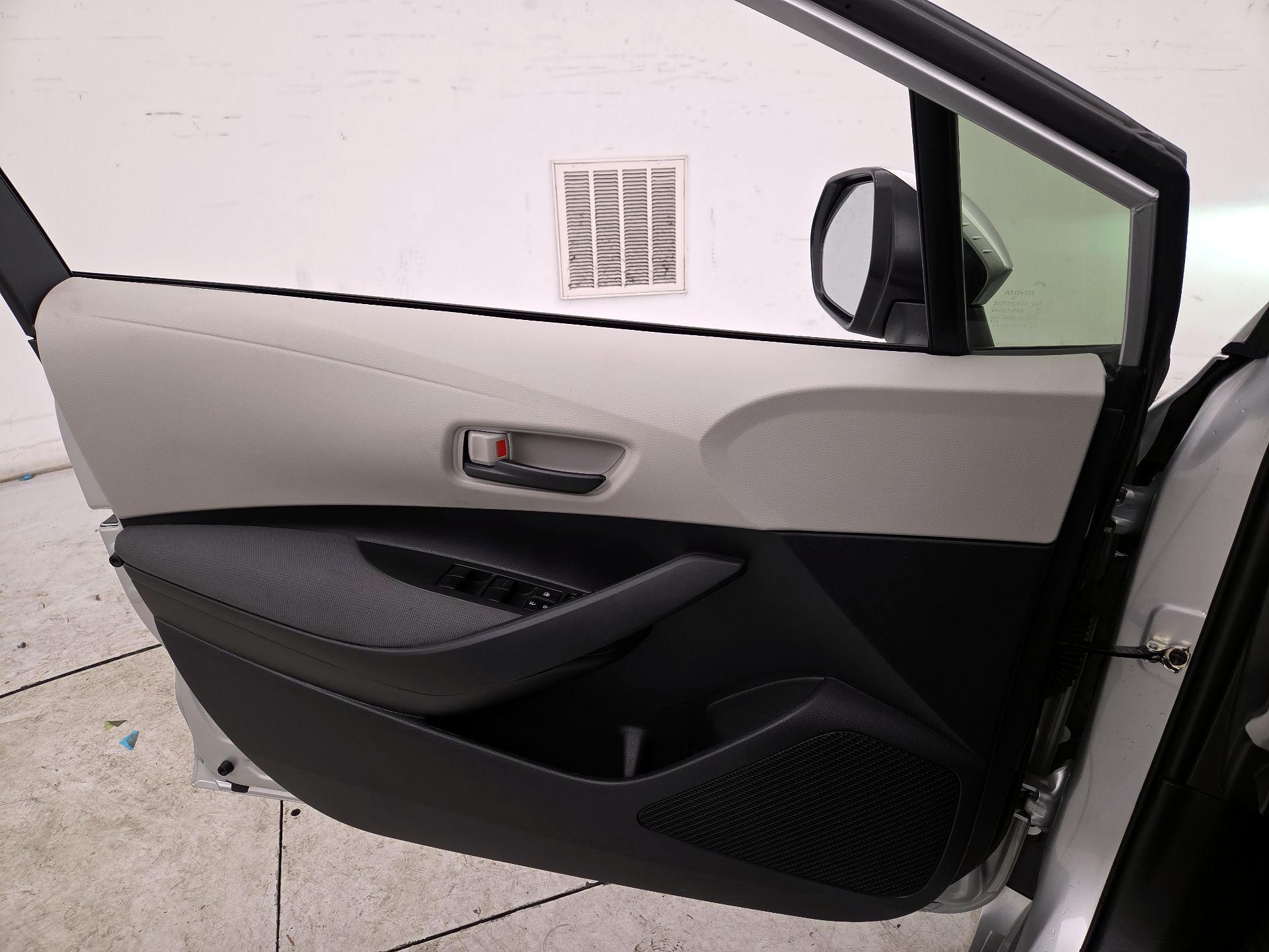 Thumbnail: 2022 Toyota Corolla - 12