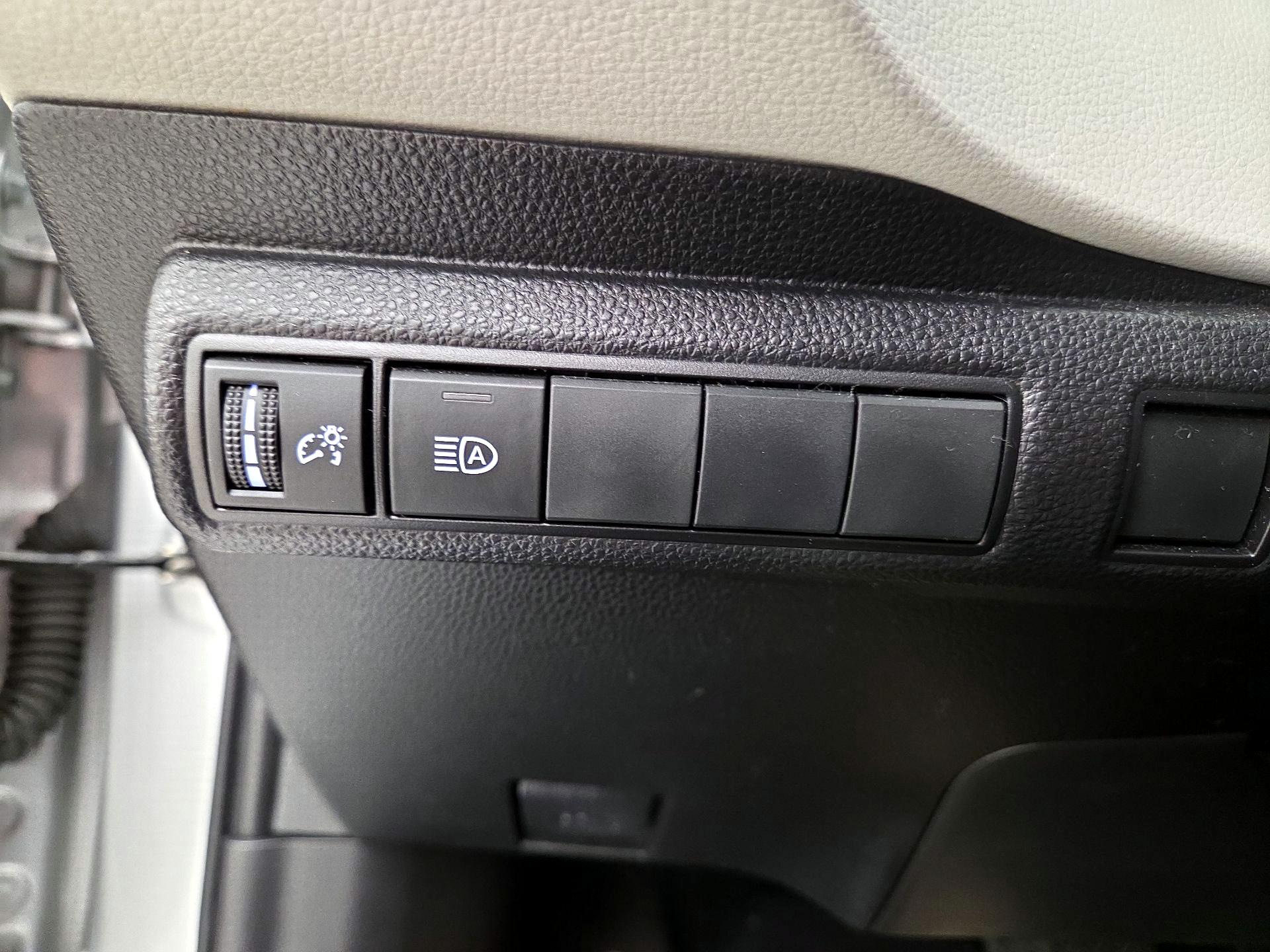 Thumbnail: 2022 Toyota Corolla - 13