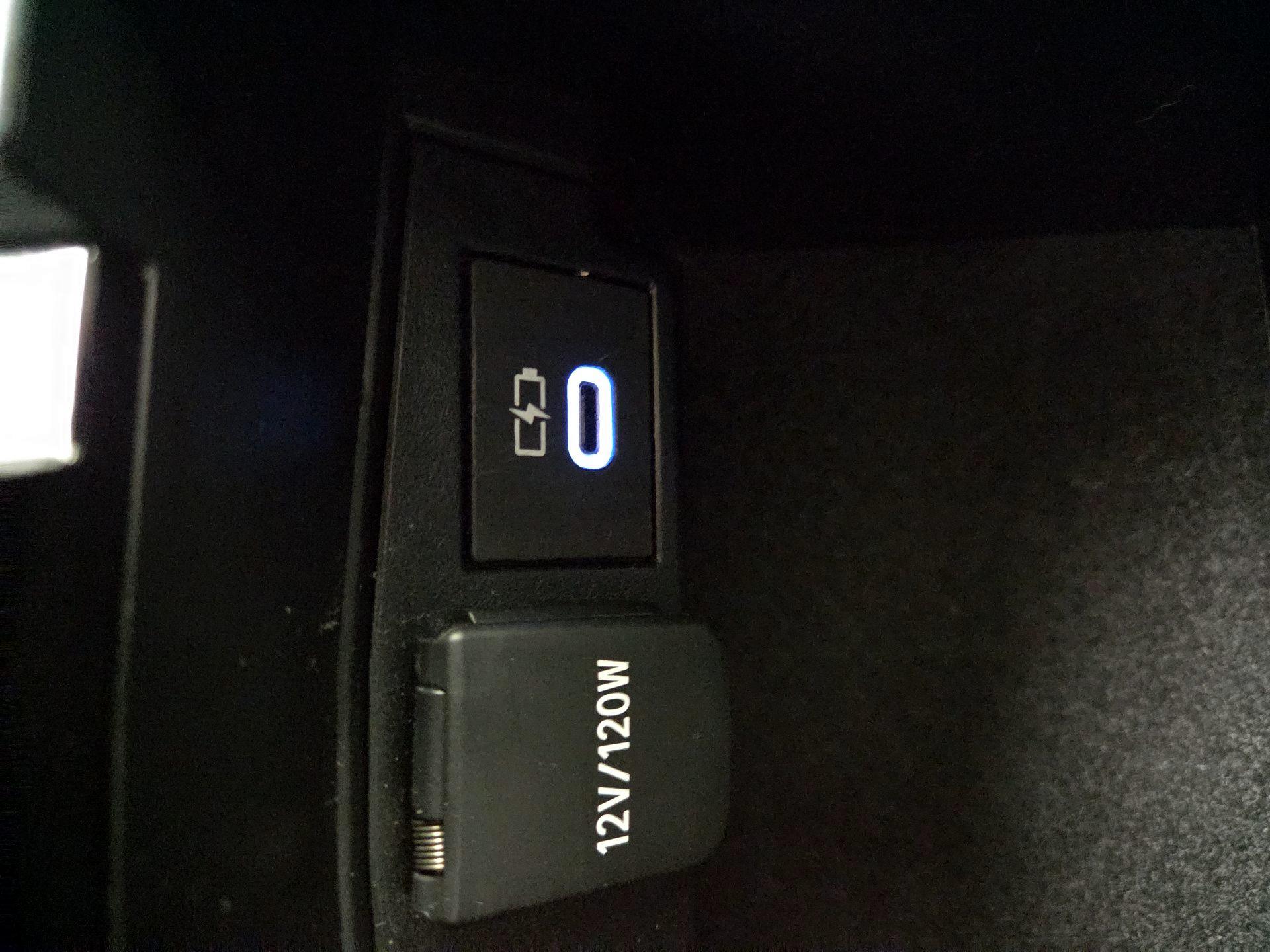 Thumbnail: 2022 Toyota Corolla - 18