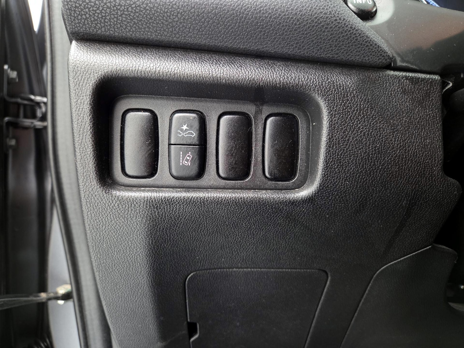 2021 Mitsubishi Outlander Sport LE - Photo 14