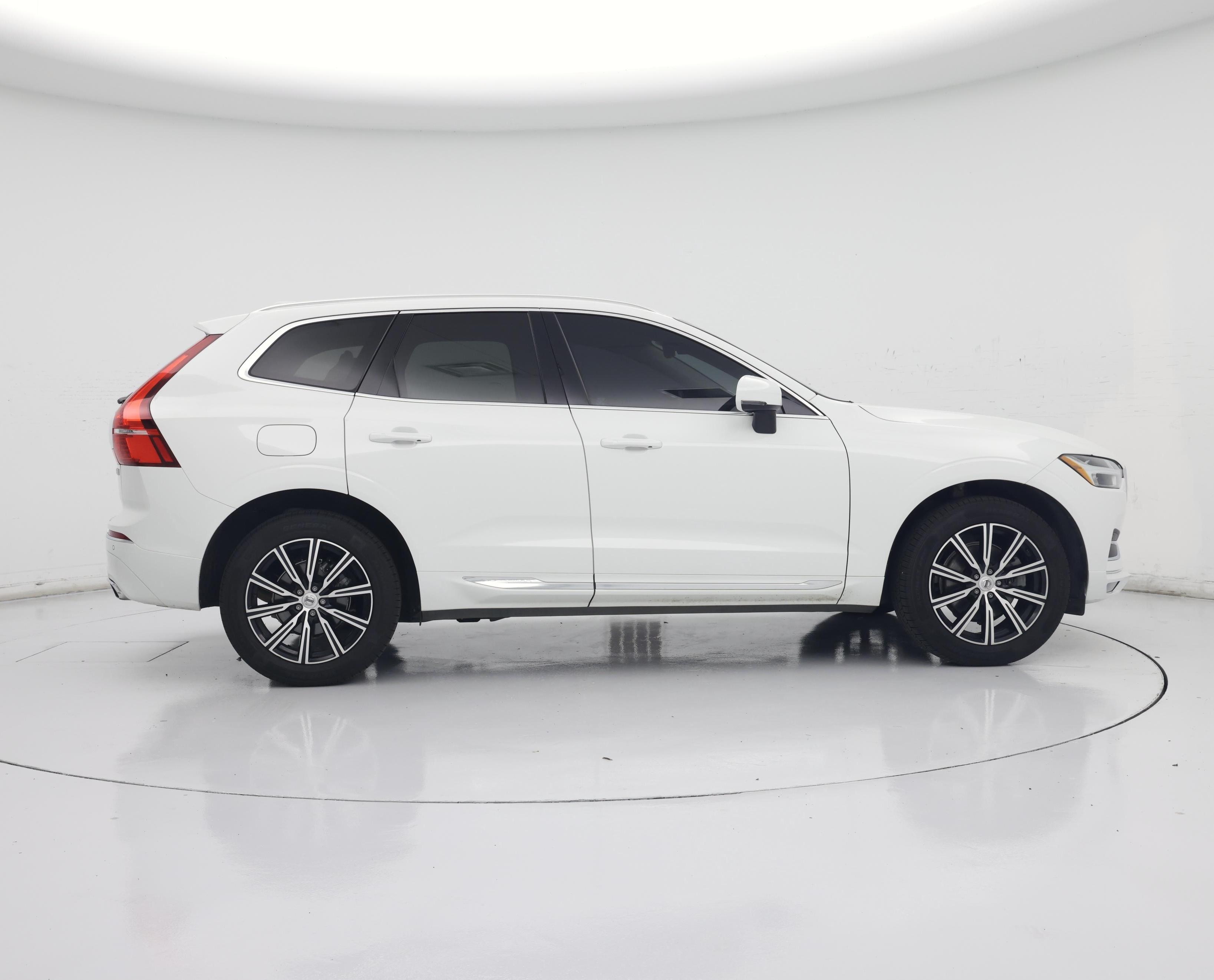 Thumbnail: 2020 Volvo XC60 - 7