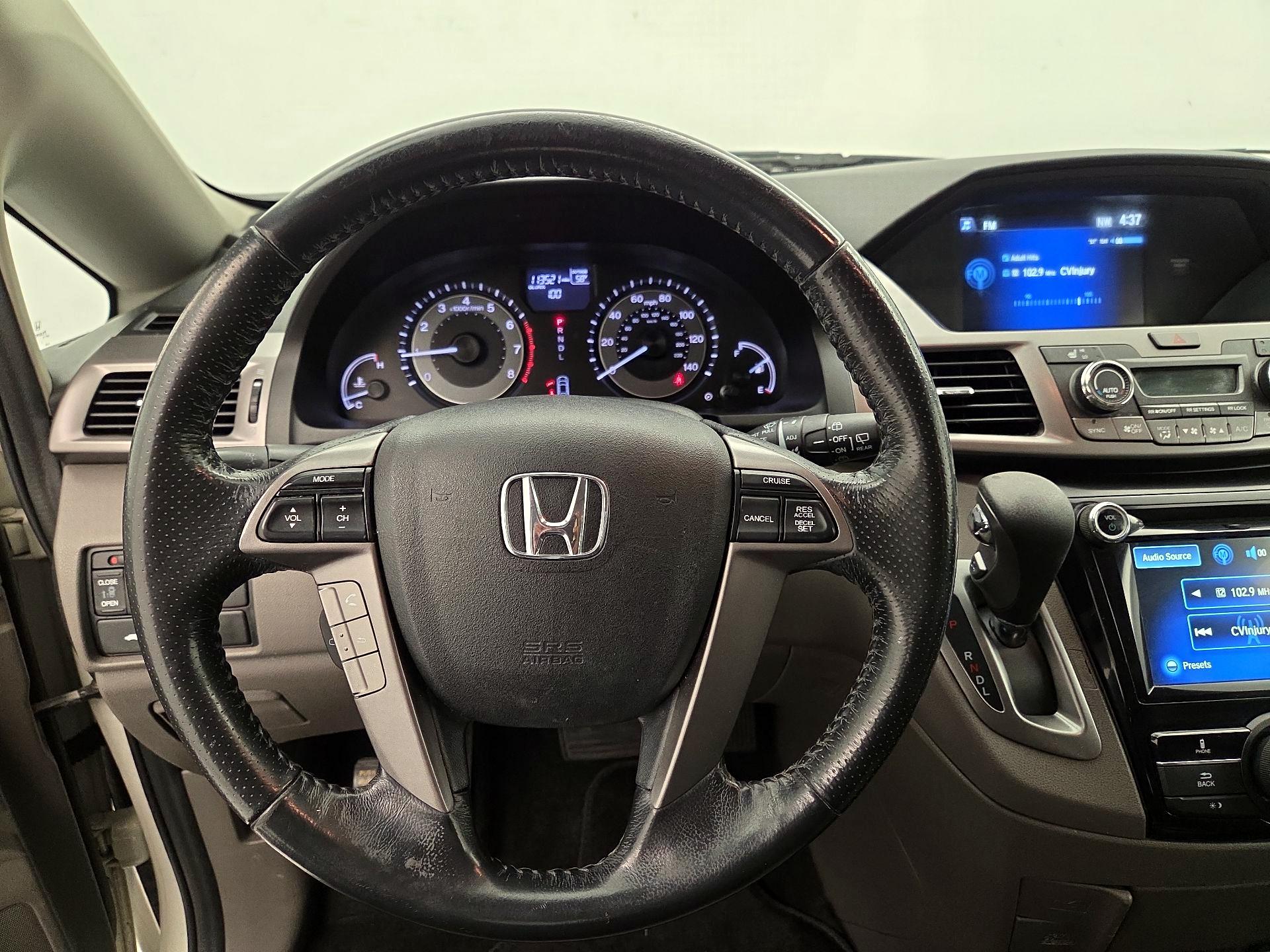 Thumbnail: 2016 Honda Odyssey - 10