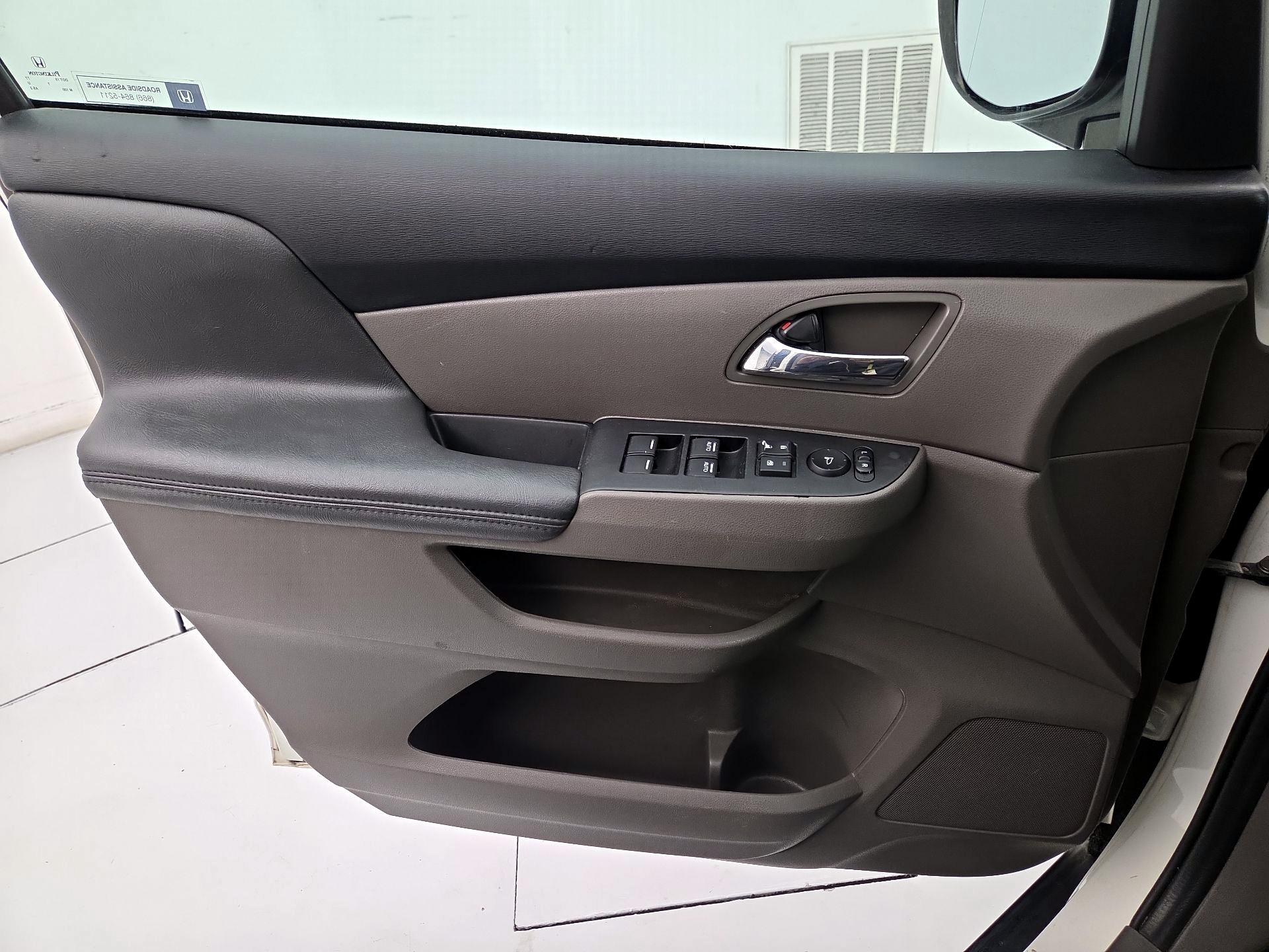 Thumbnail: 2016 Honda Odyssey - 12