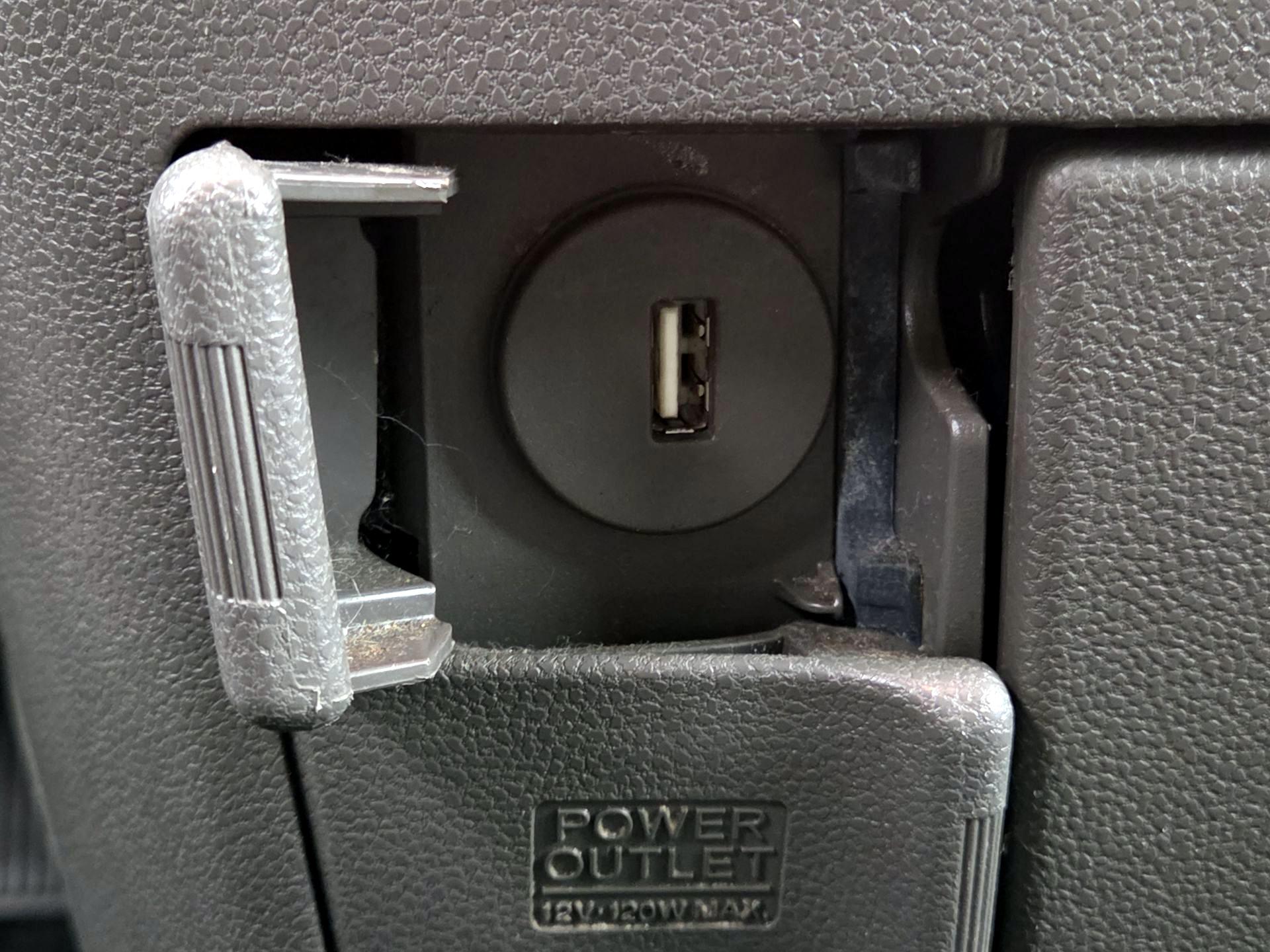 Thumbnail: 2016 Honda Odyssey - 18