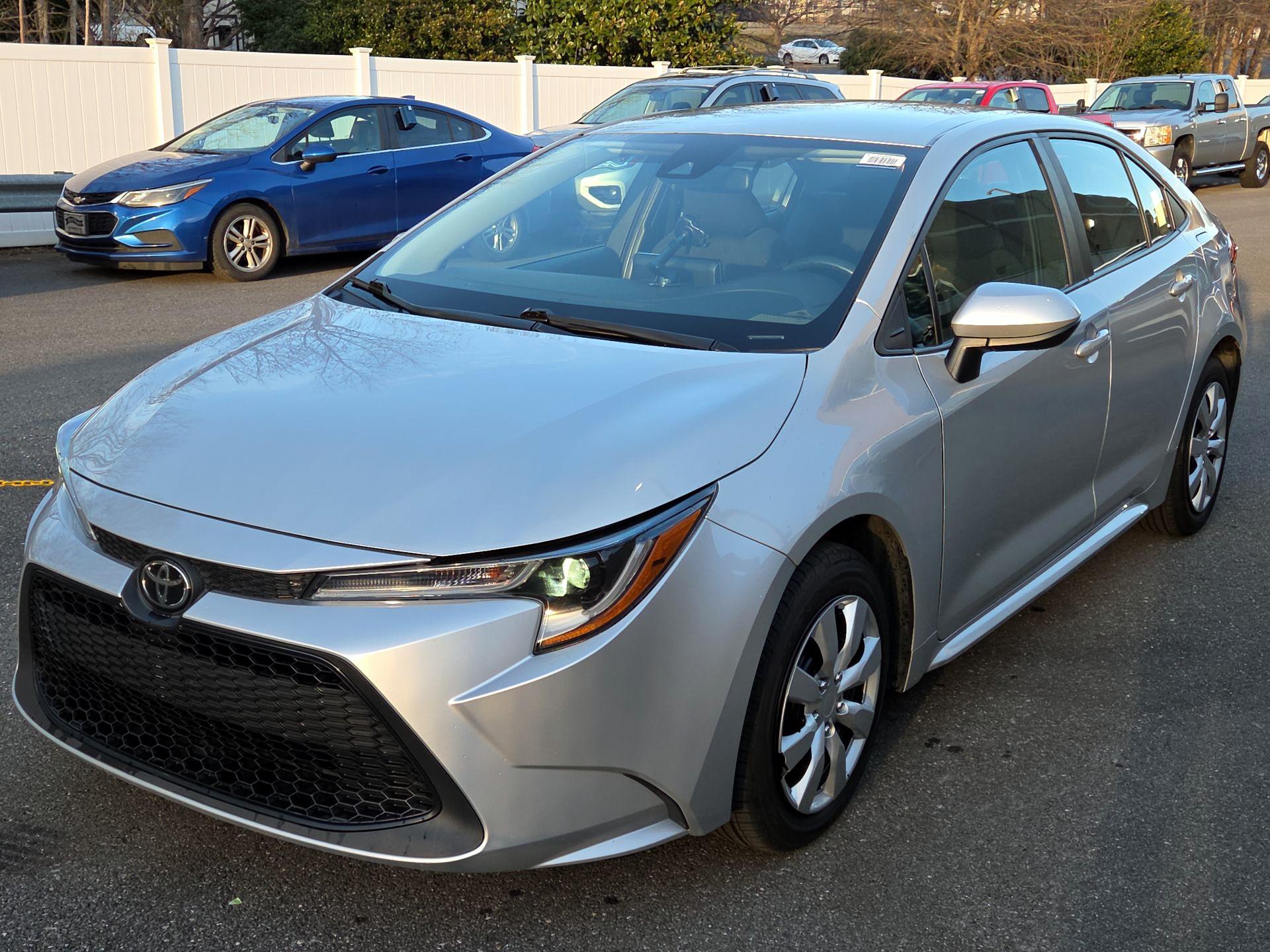 Thumbnail: 2022 Toyota Corolla - 3