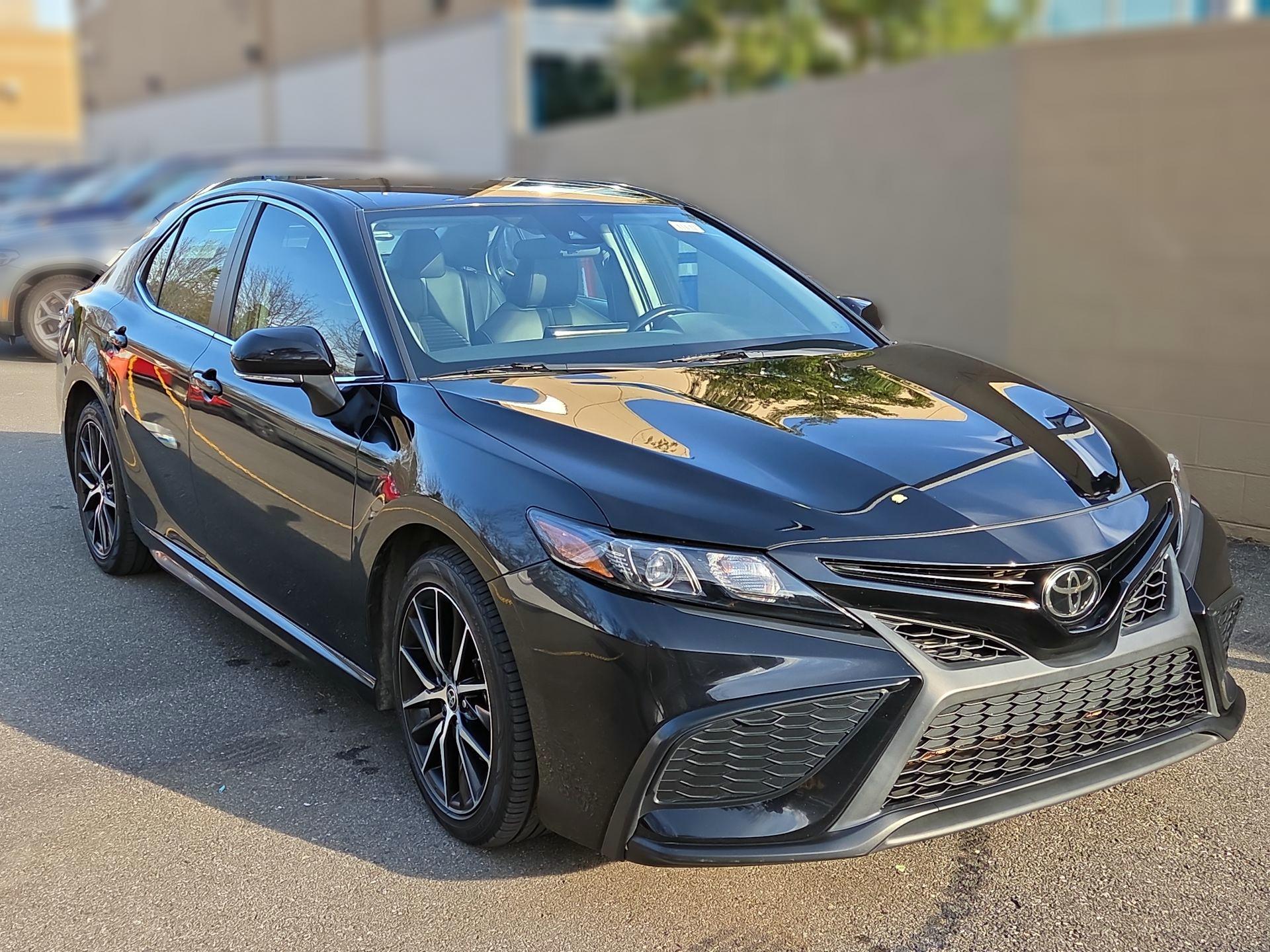 Thumbnail: 2022 Toyota Camry - 1