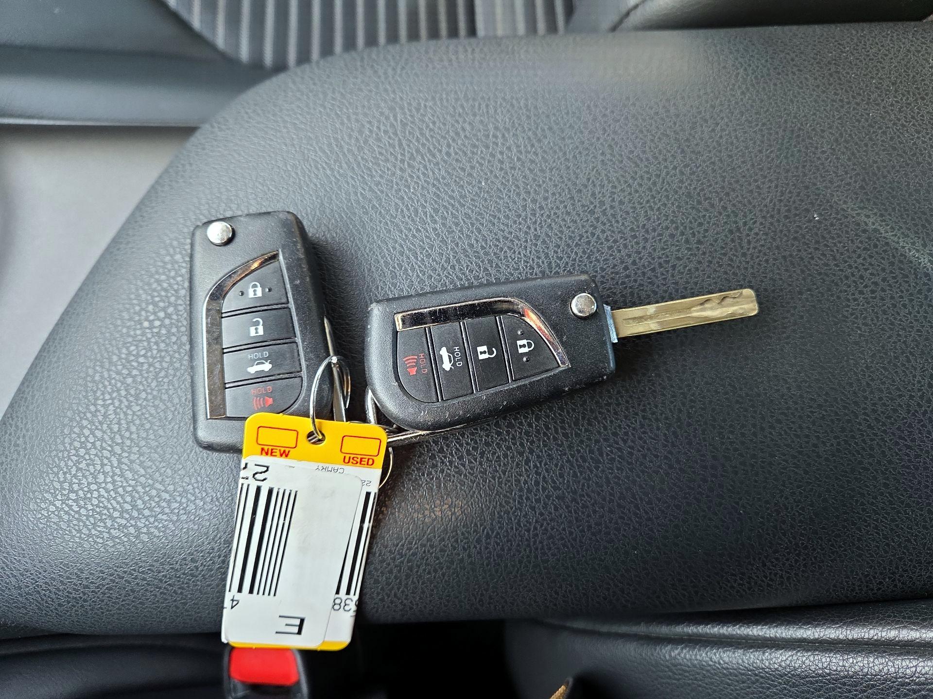 Thumbnail: 2022 Toyota Camry - 20