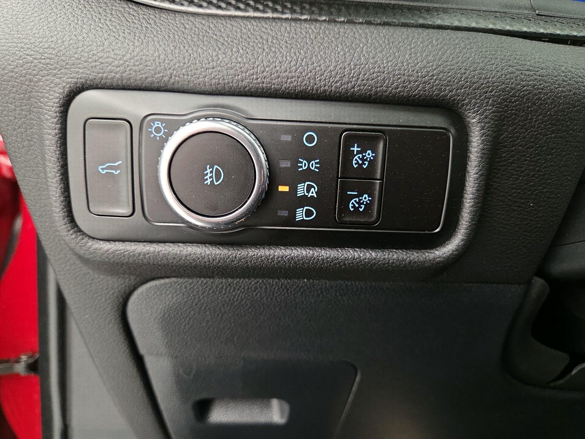 Thumbnail: 2023 Ford Explorer - 13