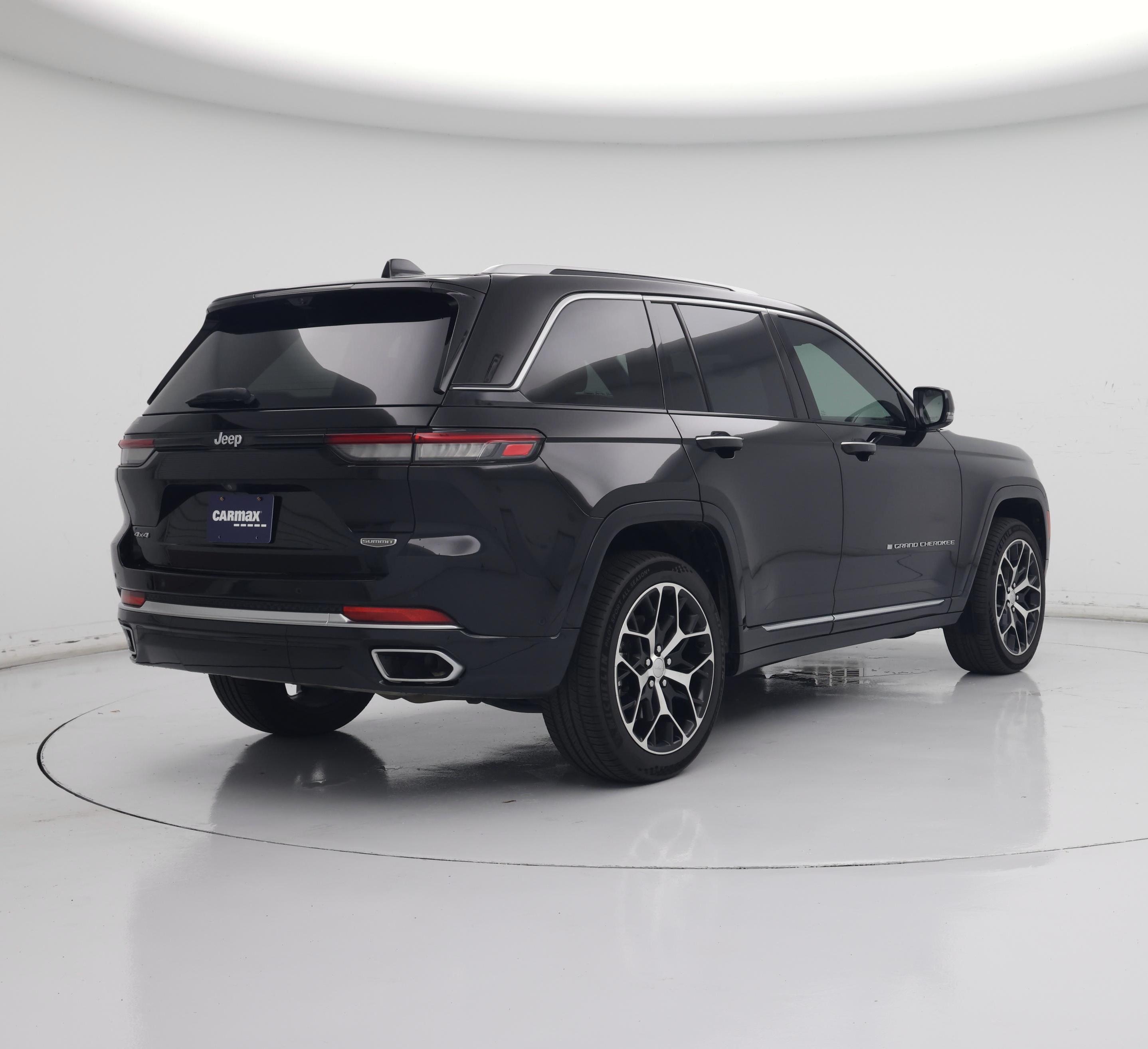 Thumbnail: 2023 Jeep Grand Cherokee - 8