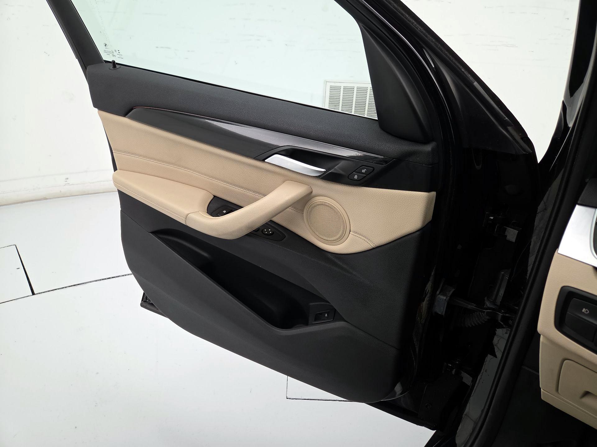 Thumbnail: 2018 BMW X1 - 12