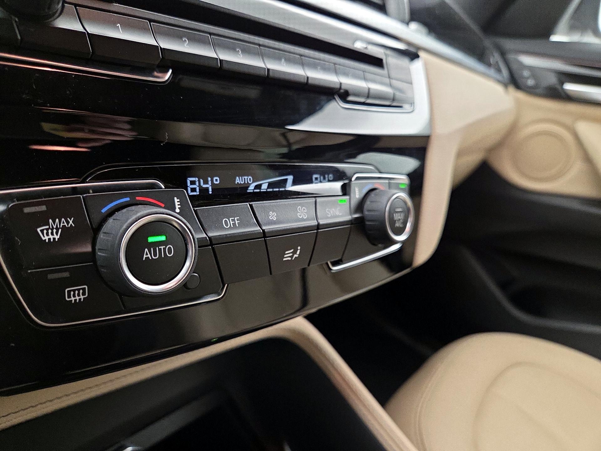 Thumbnail: 2018 BMW X1 - 16