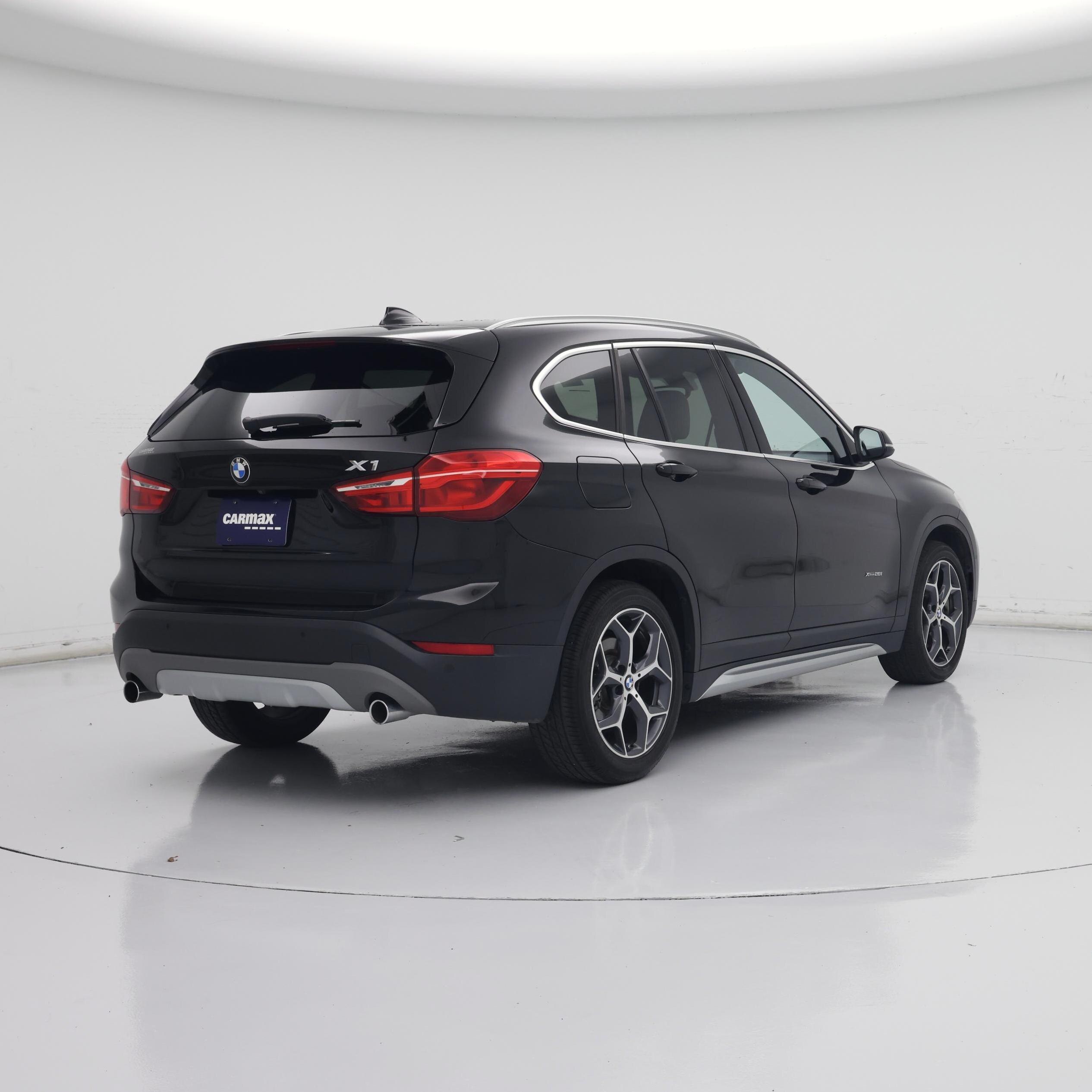 Thumbnail: 2018 BMW X1 - 8