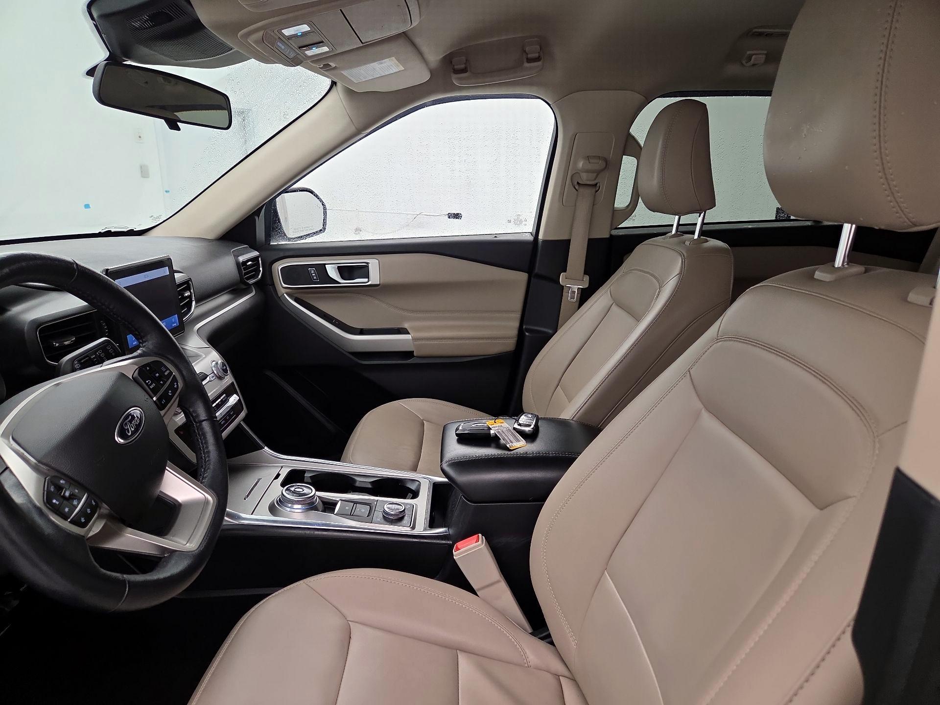 Thumbnail: 2021 Ford Explorer - 11