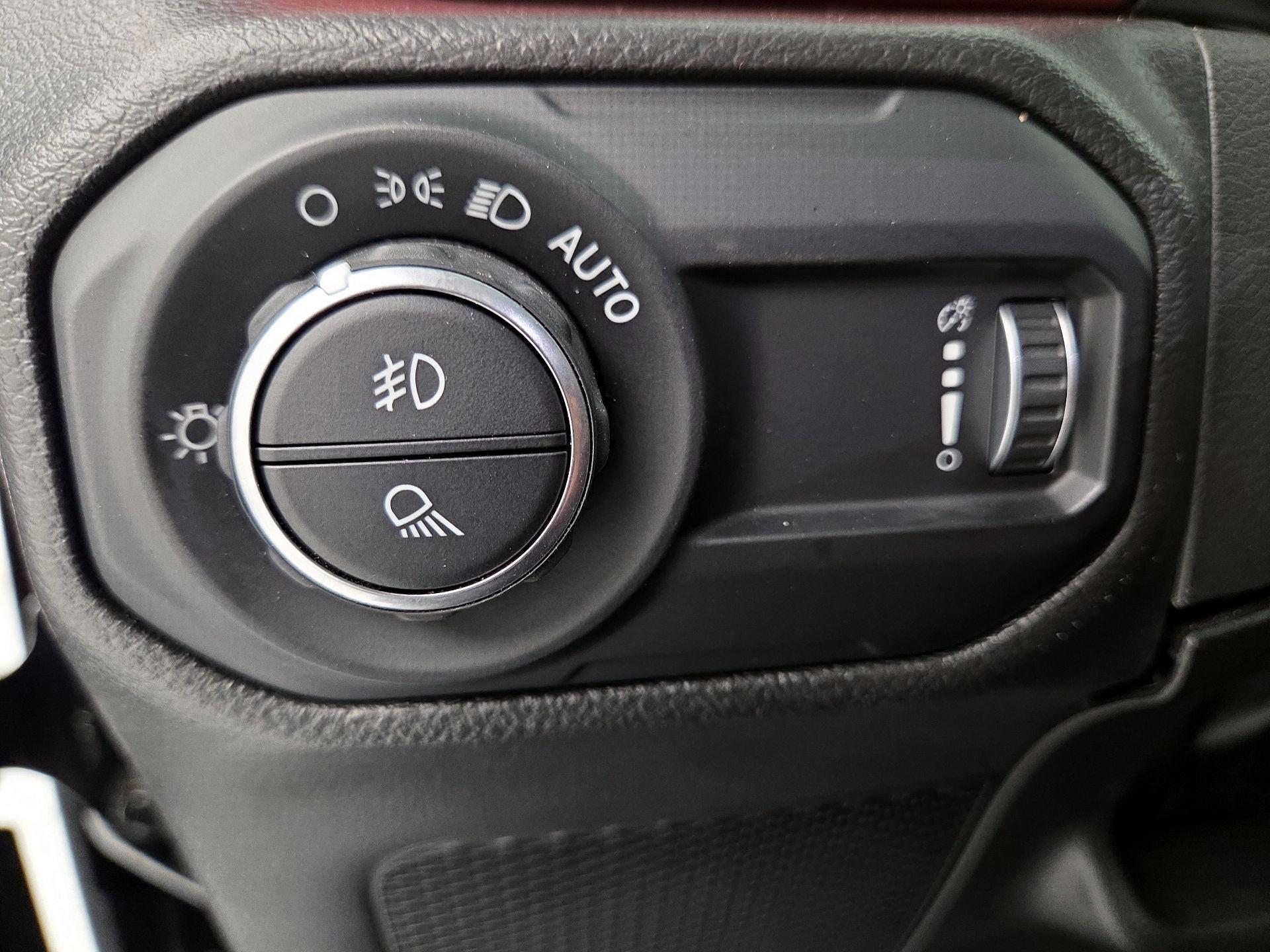 Thumbnail: 2023 Jeep Gladiator - 13