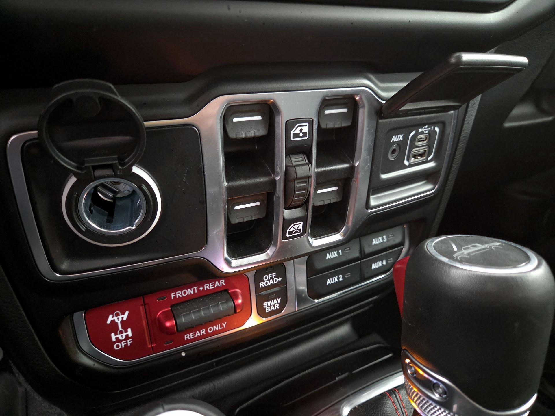 Thumbnail: 2023 Jeep Gladiator - 19