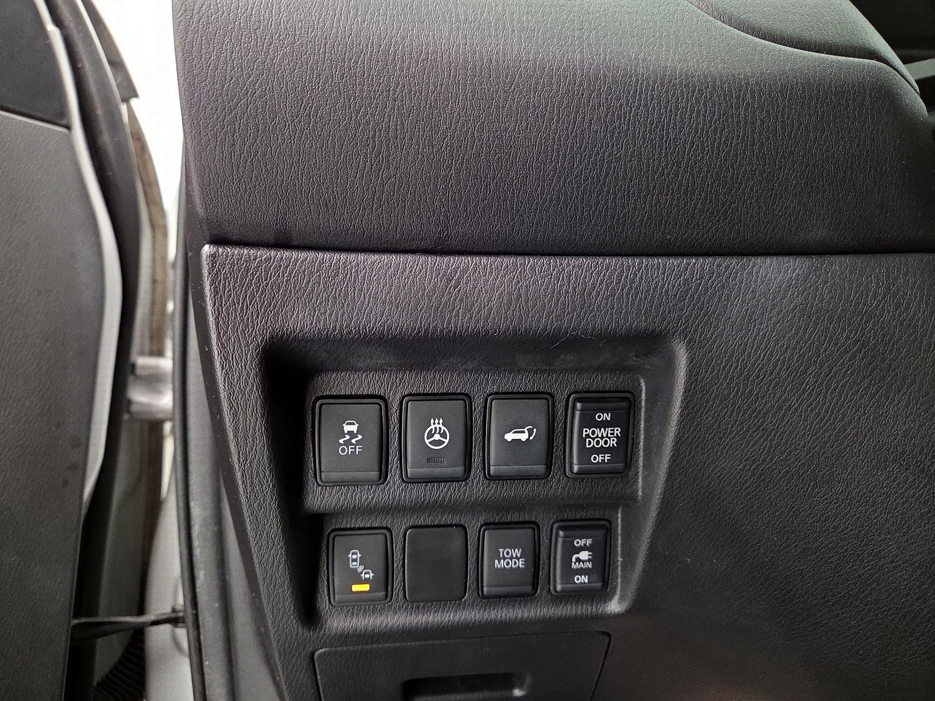 Thumbnail: 2017 Nissan Pathfinder - 13