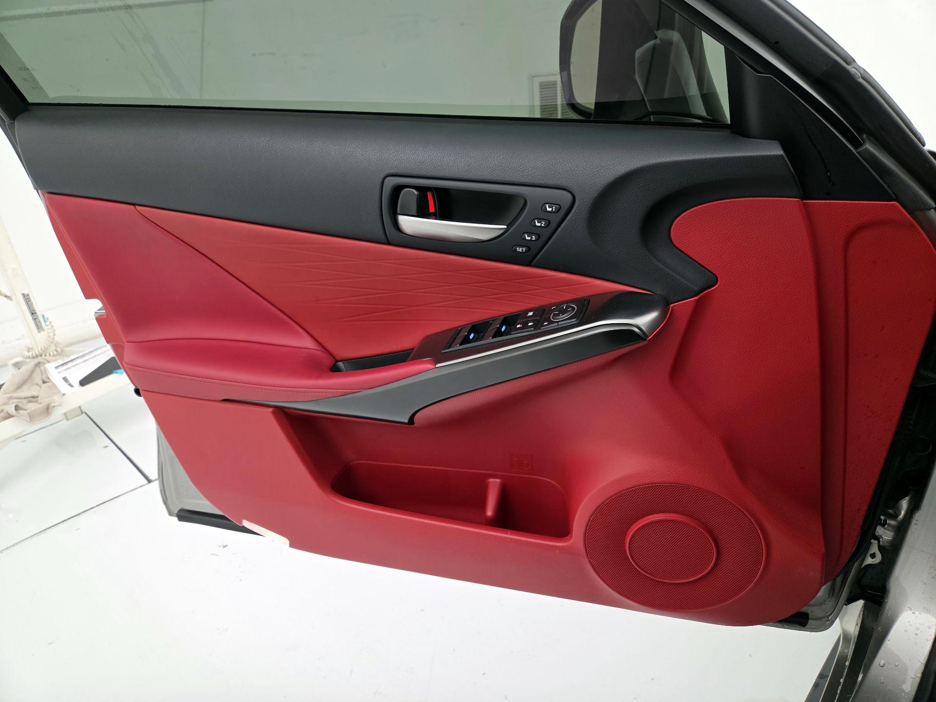 Thumbnail: 2023 Lexus IS - 12