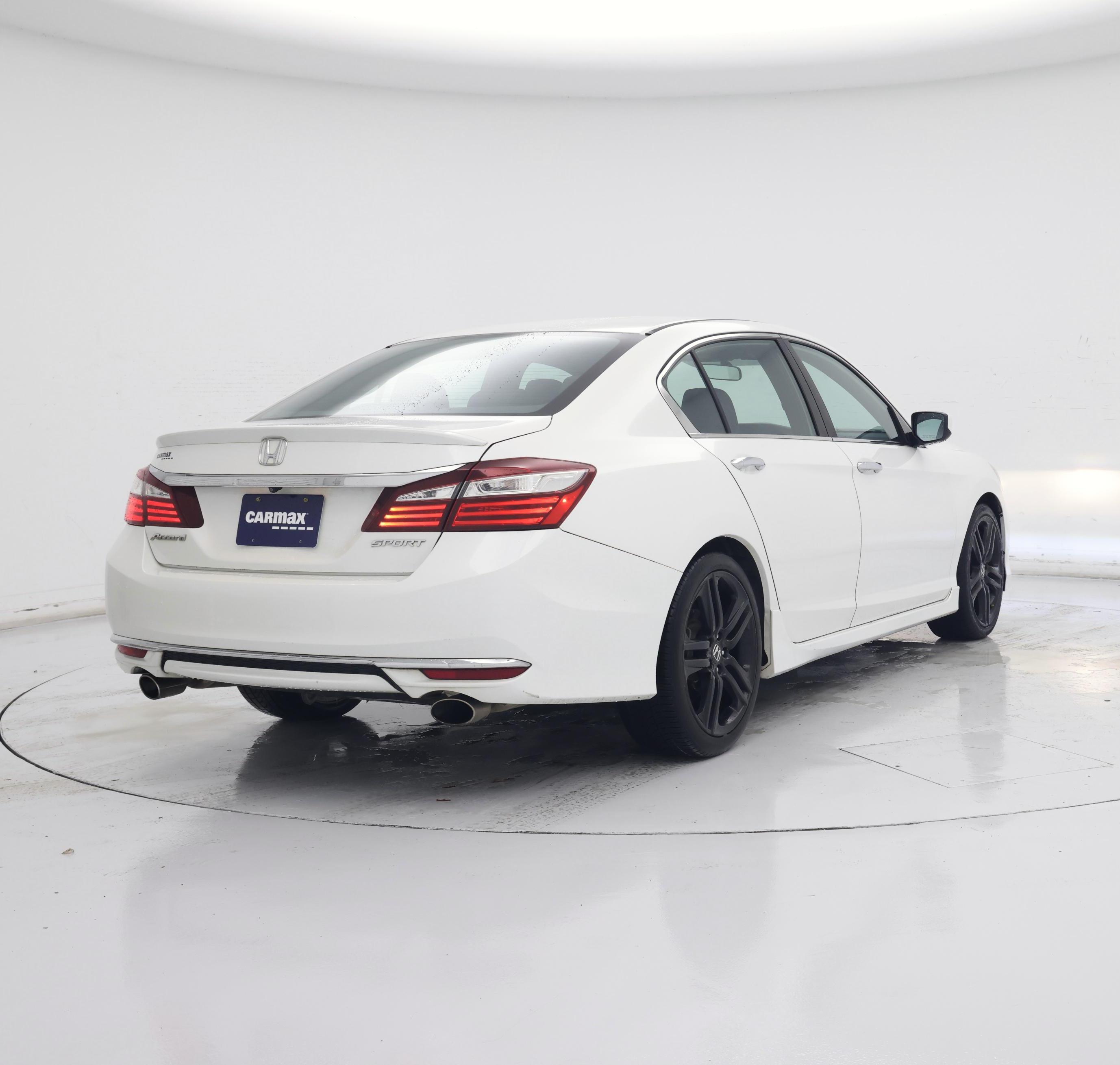 Thumbnail: 2017 Honda Accord - 8