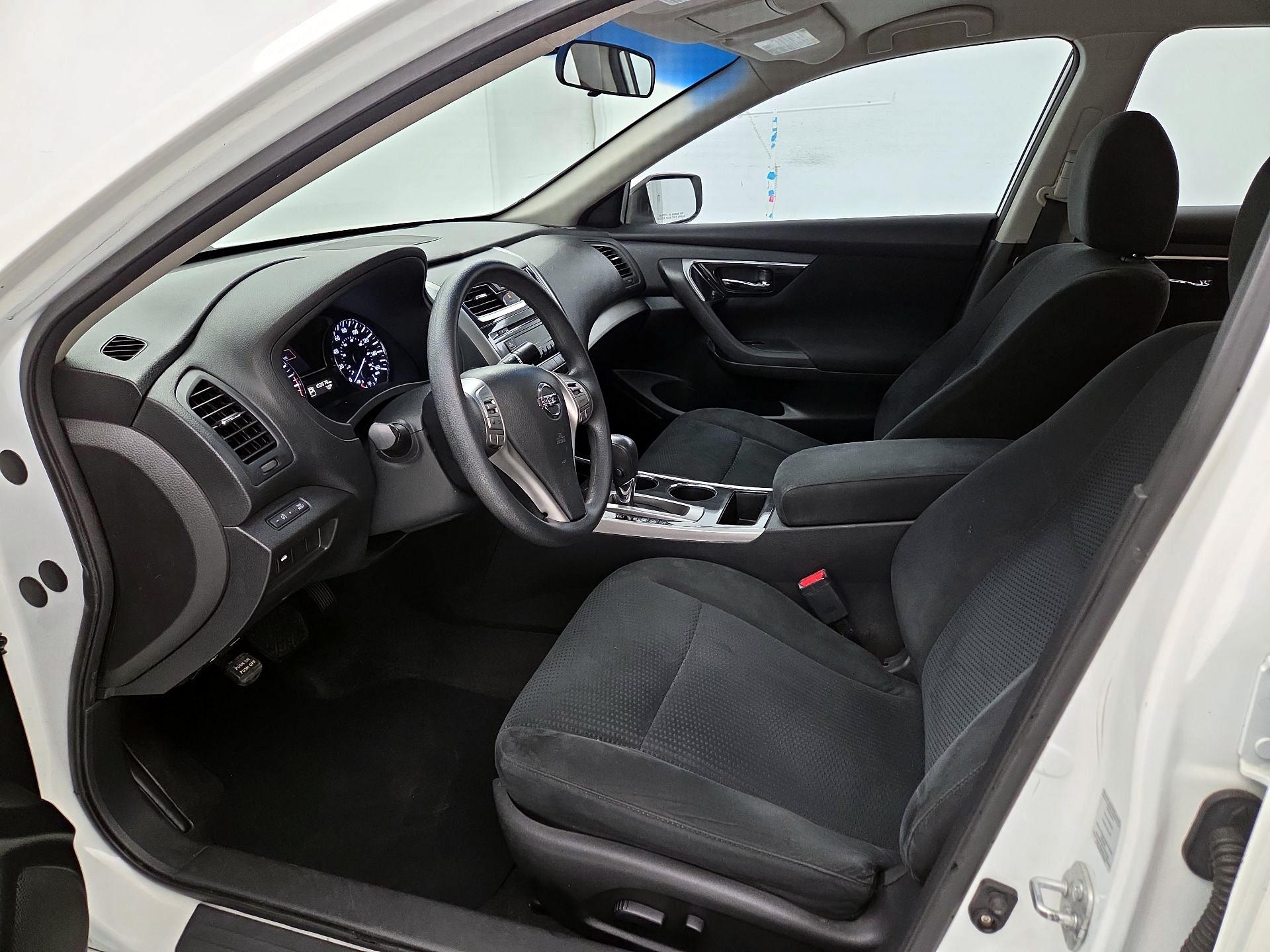 Thumbnail: 2014 Nissan Altima - 11