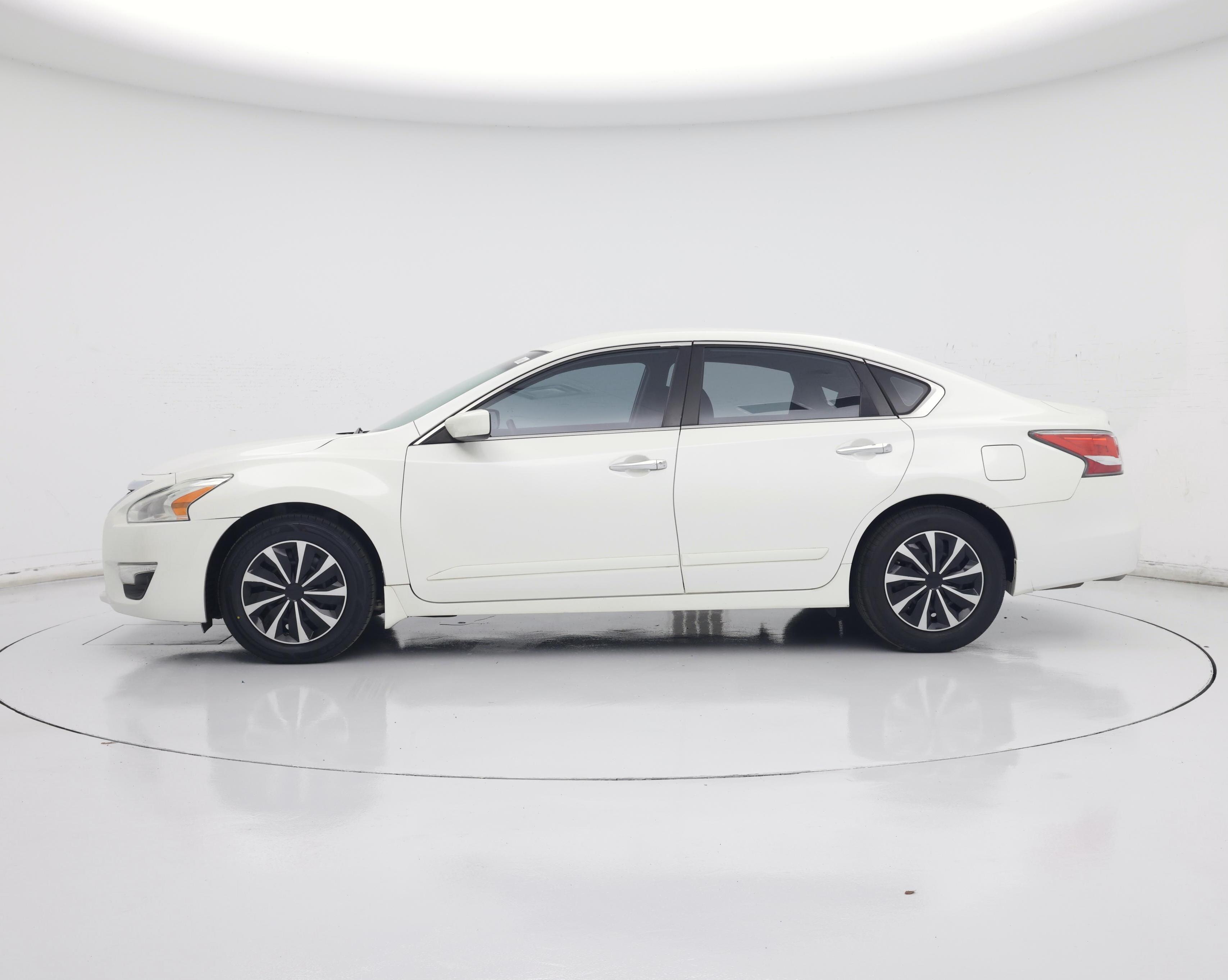 Thumbnail: 2014 Nissan Altima - 3