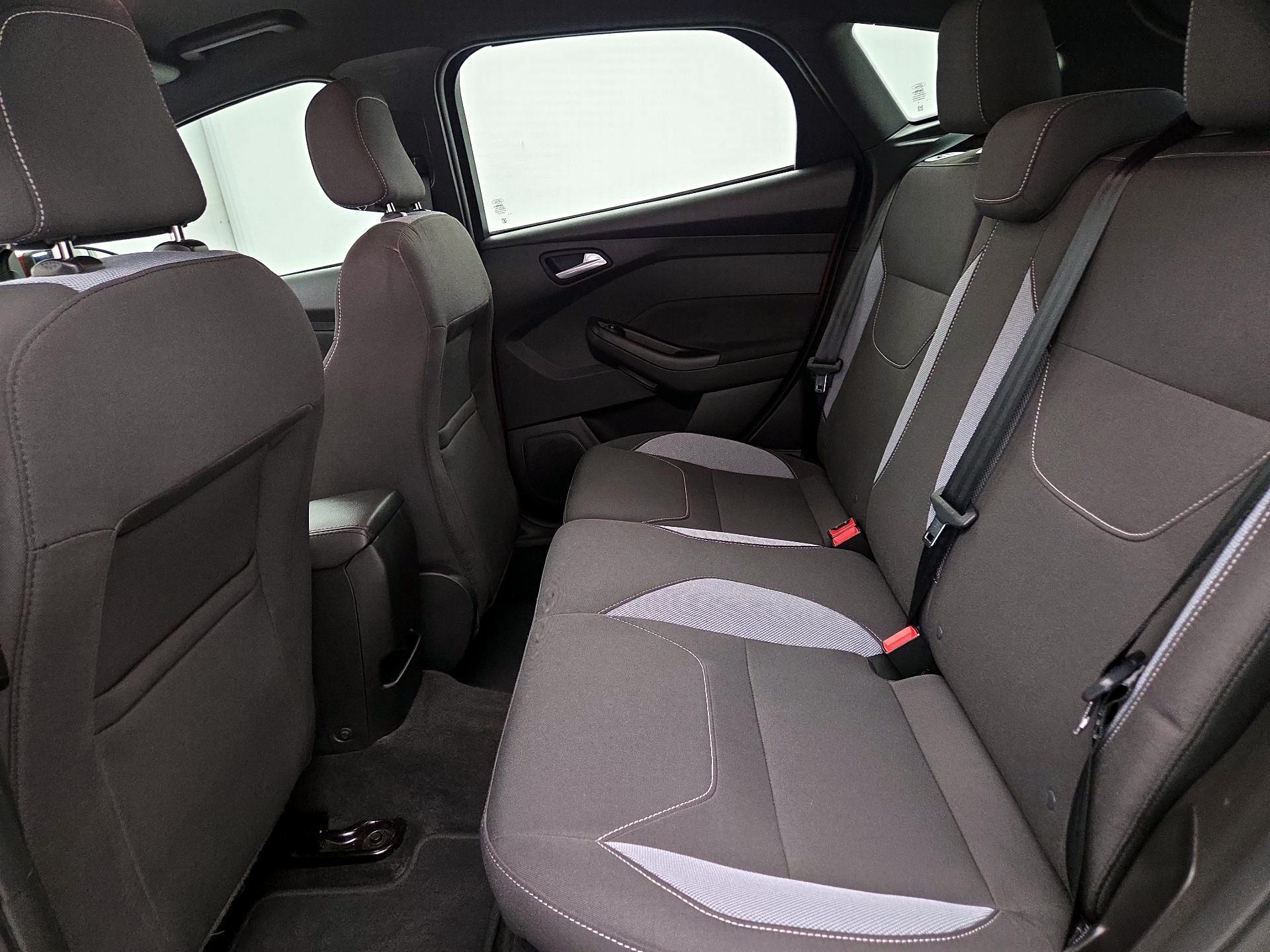 Thumbnail: 2018 Ford Focus - 19