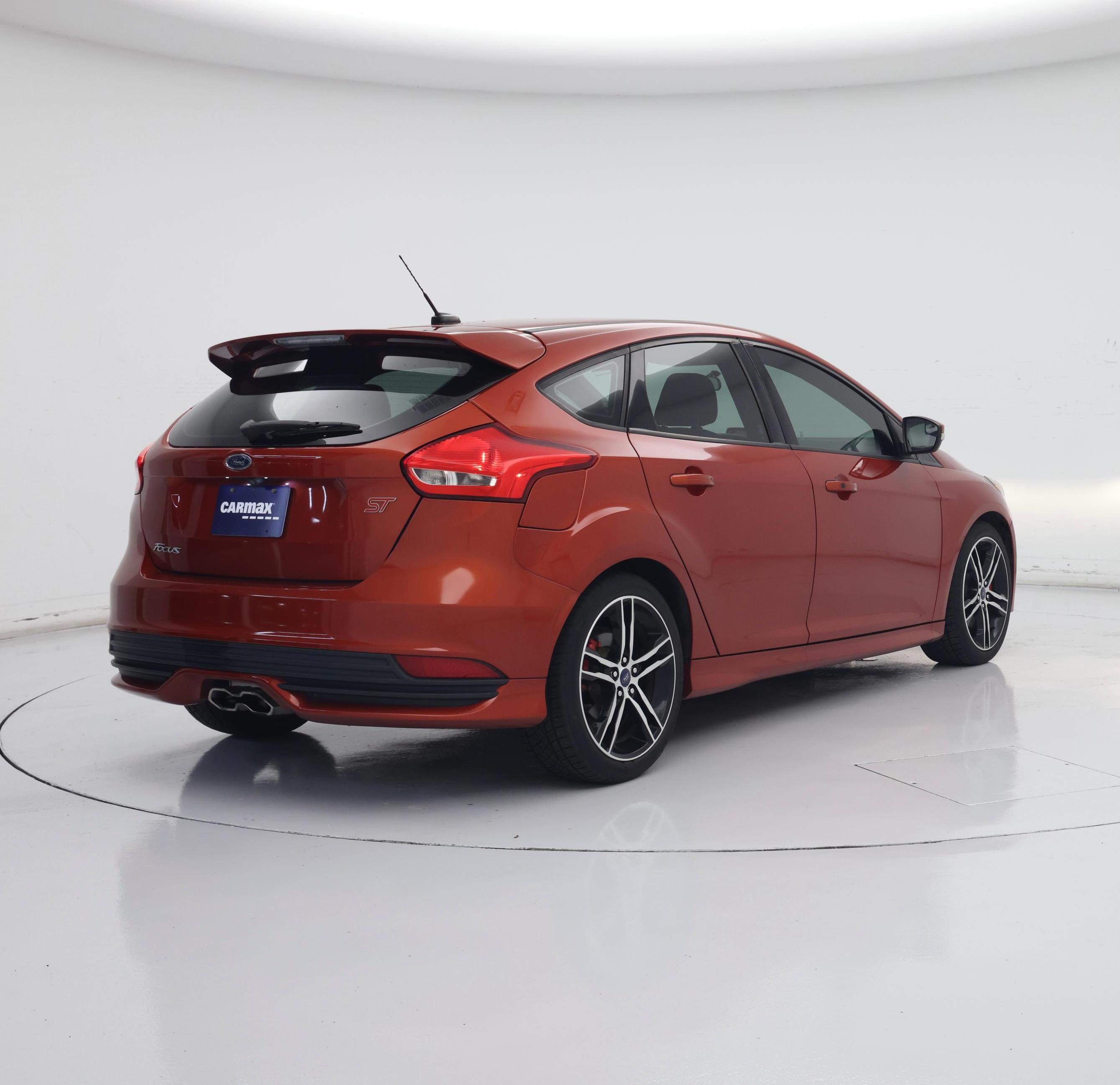 Thumbnail: 2018 Ford Focus - 8