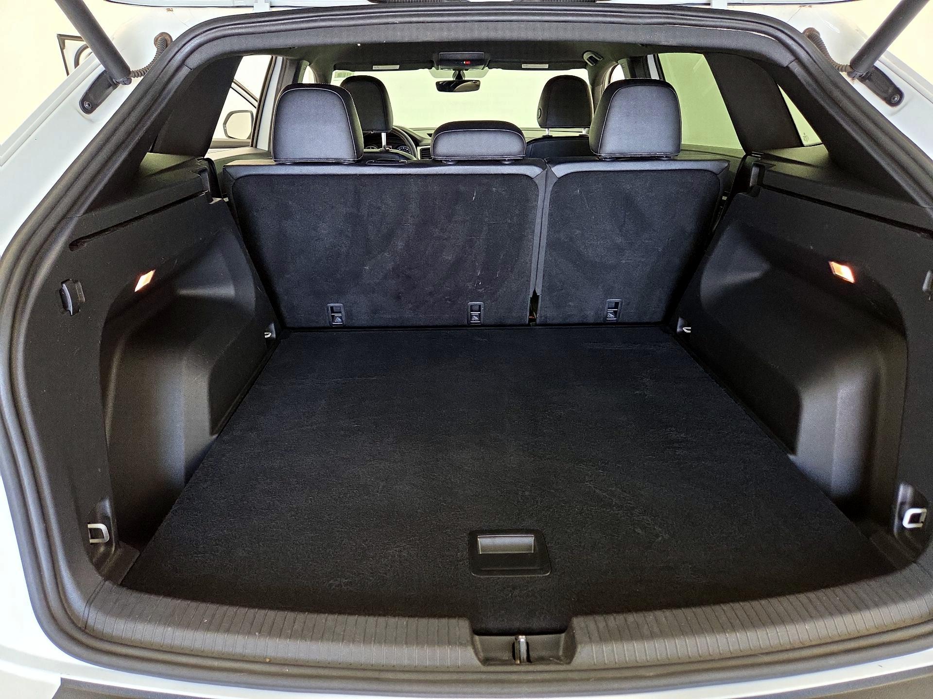 Thumbnail: 2021 Volkswagen Atlas - 20