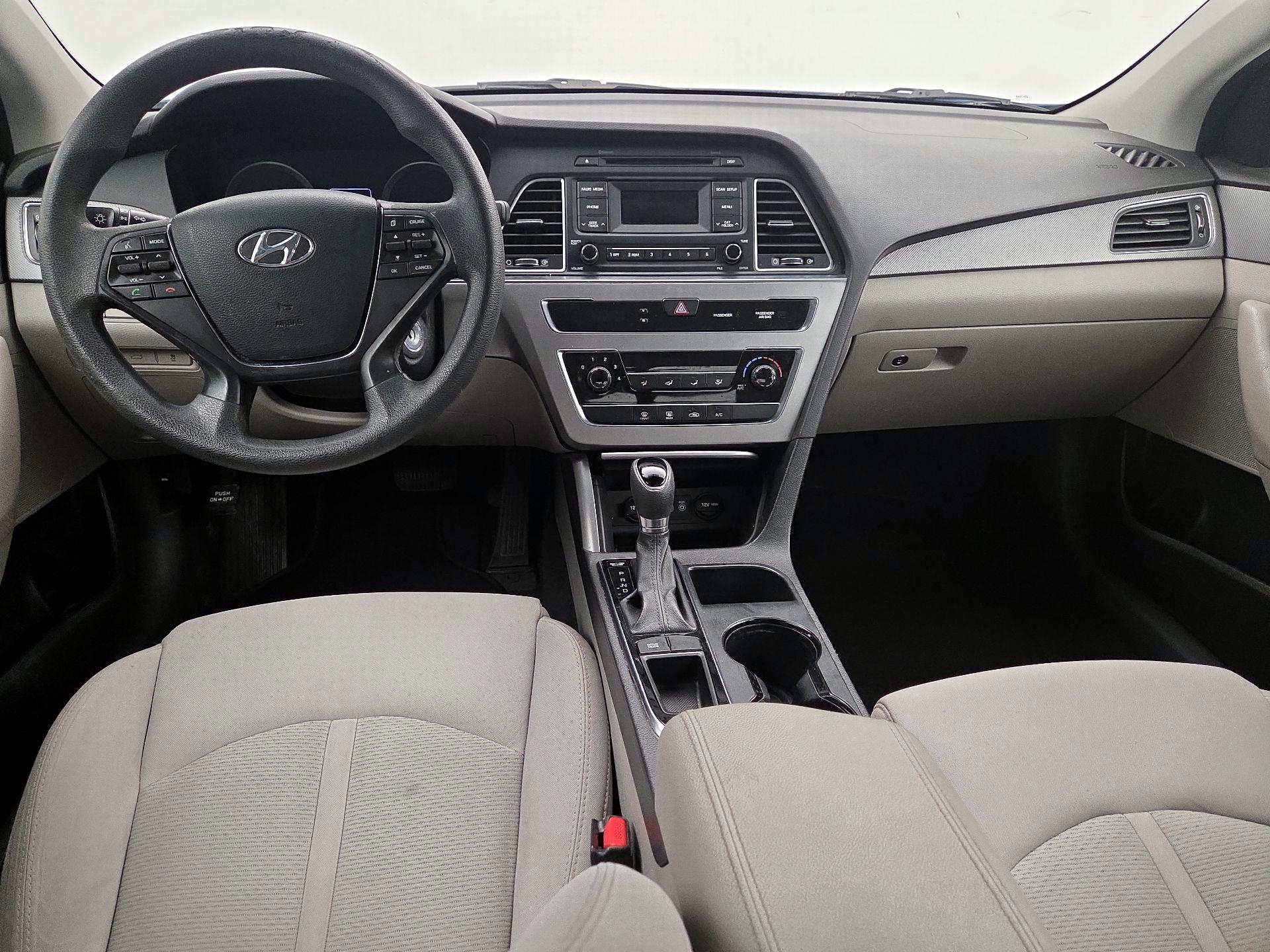 Thumbnail: 2015 Hyundai Sonata - 9