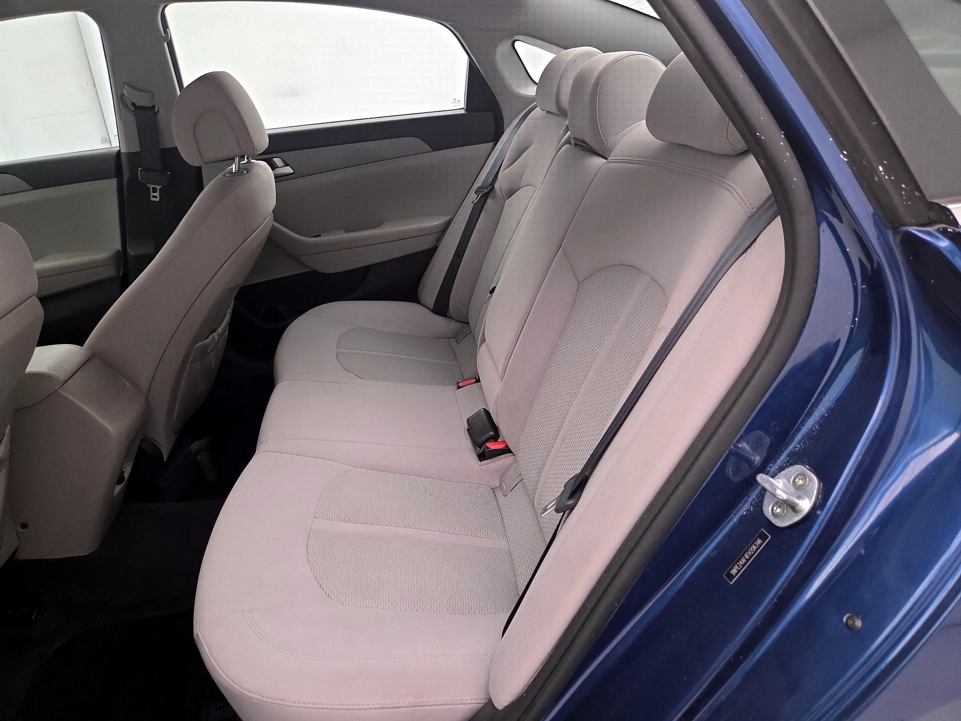 Thumbnail: 2015 Hyundai Sonata - 18