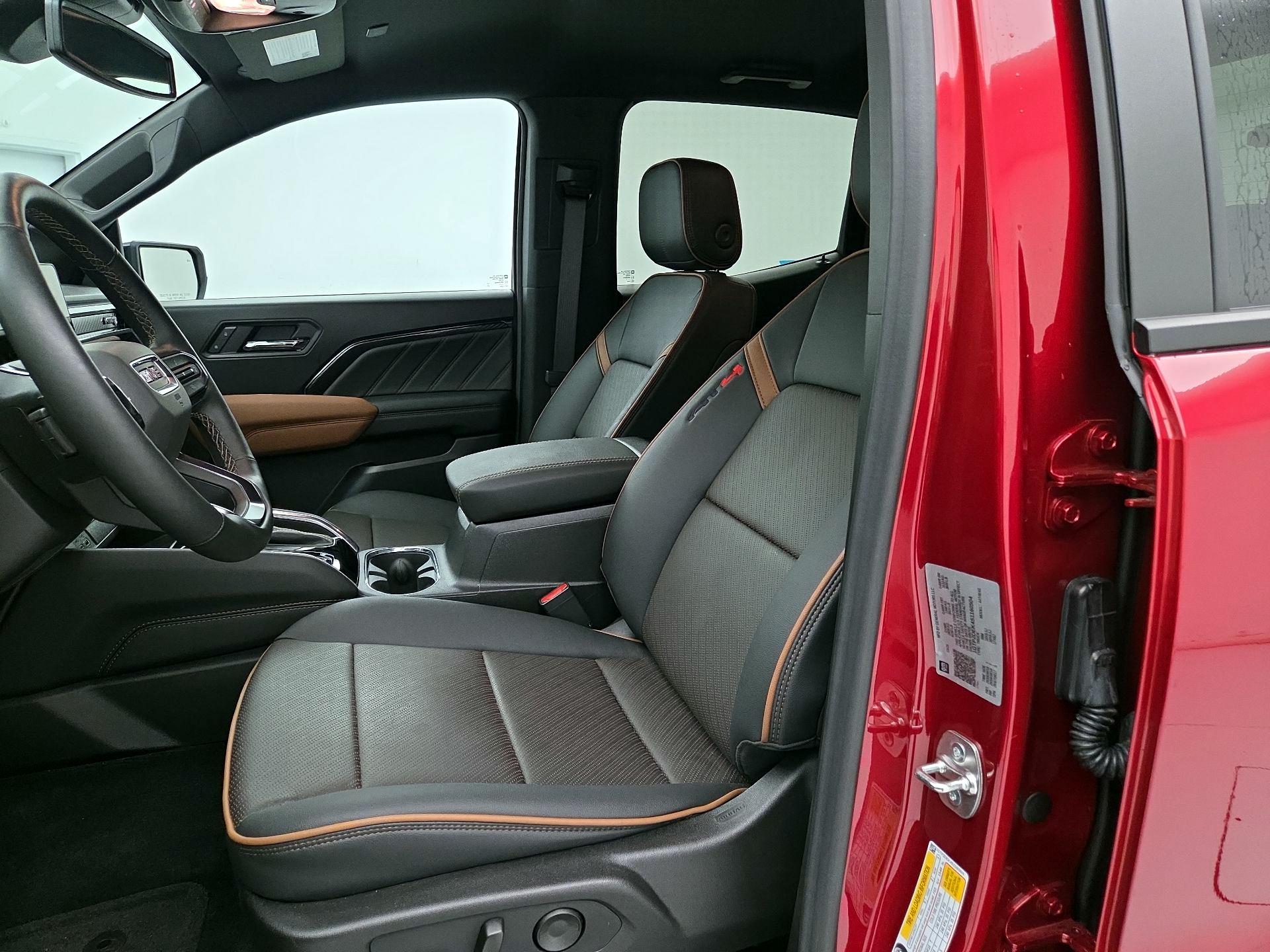 Thumbnail: 2025 GMC Canyon - 11