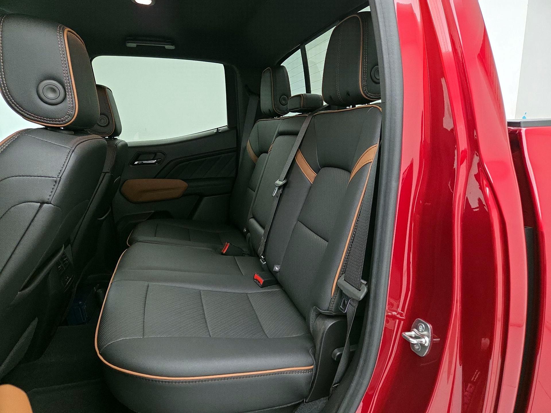 Thumbnail: 2025 GMC Canyon - 18