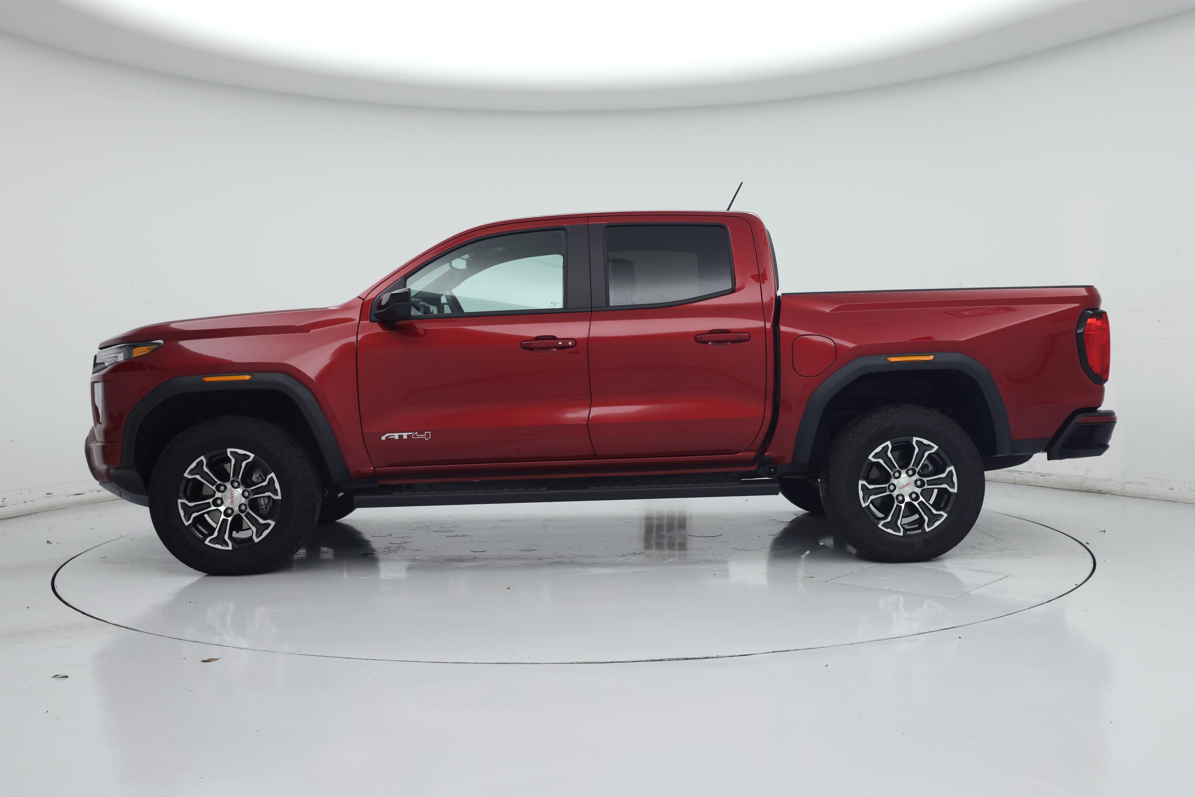 Thumbnail: 2025 GMC Canyon - 3