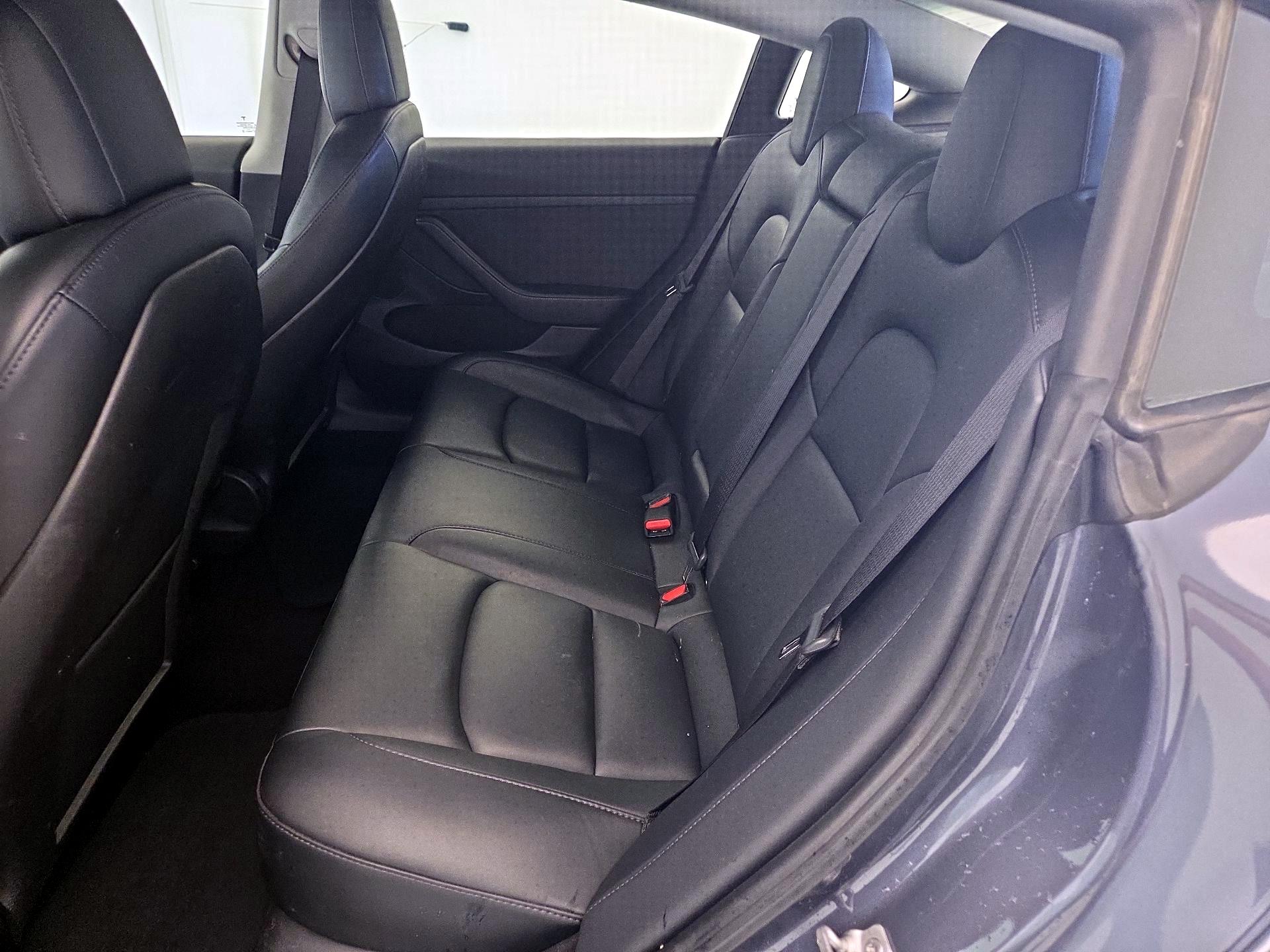 Thumbnail: 2021 Tesla Model 3 - 18