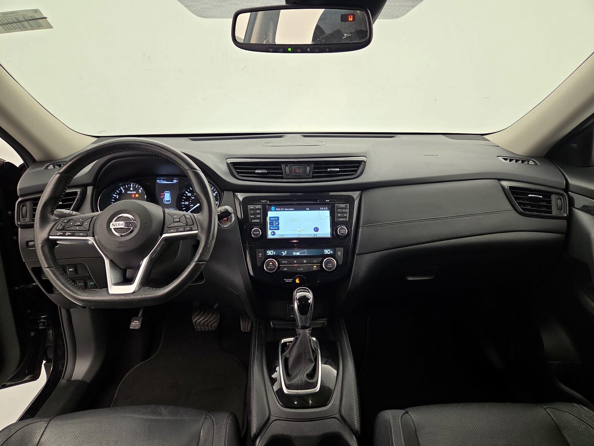 Thumbnail: 2017 Nissan Rogue - 9