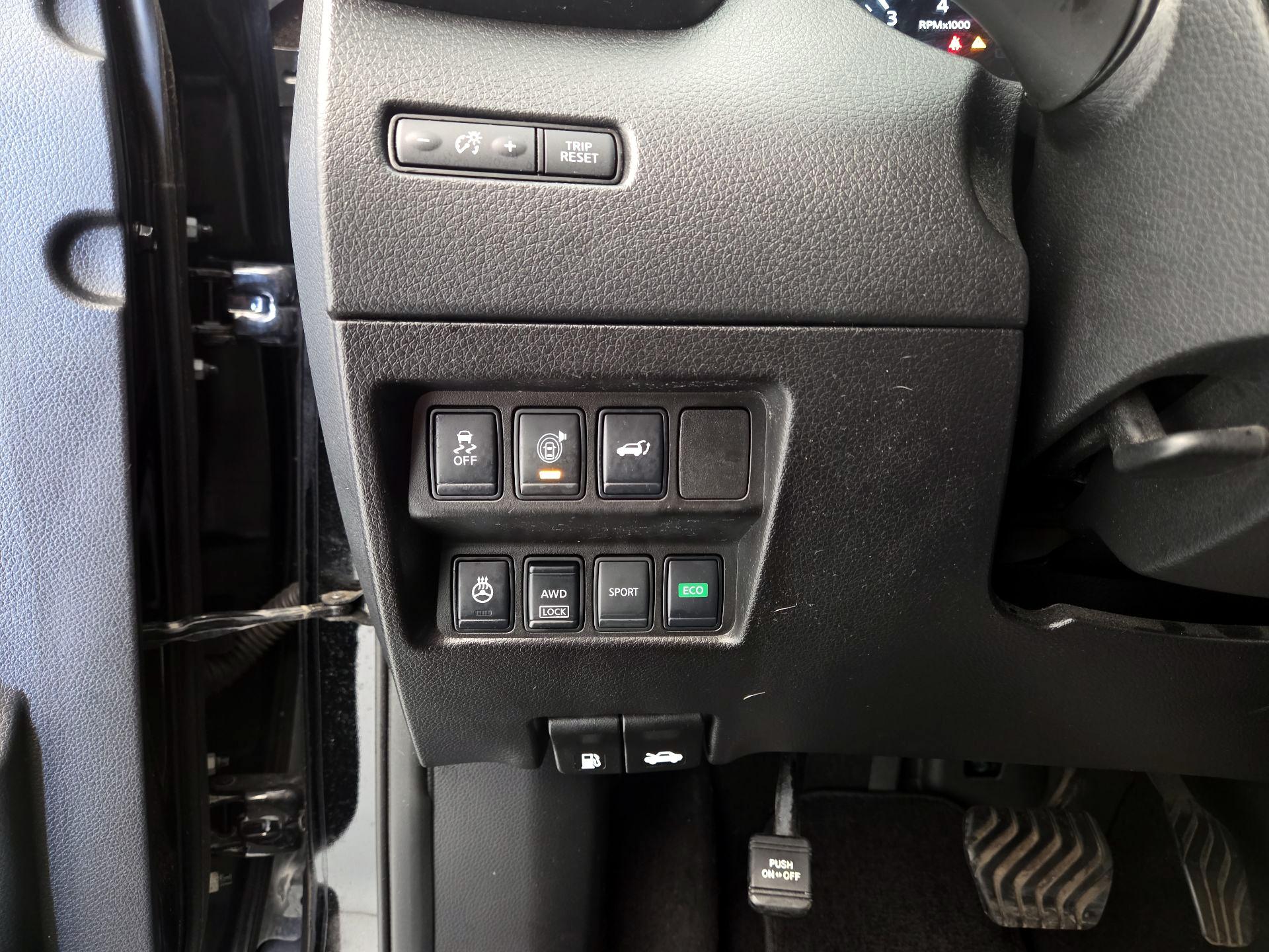 Thumbnail: 2017 Nissan Rogue - 13