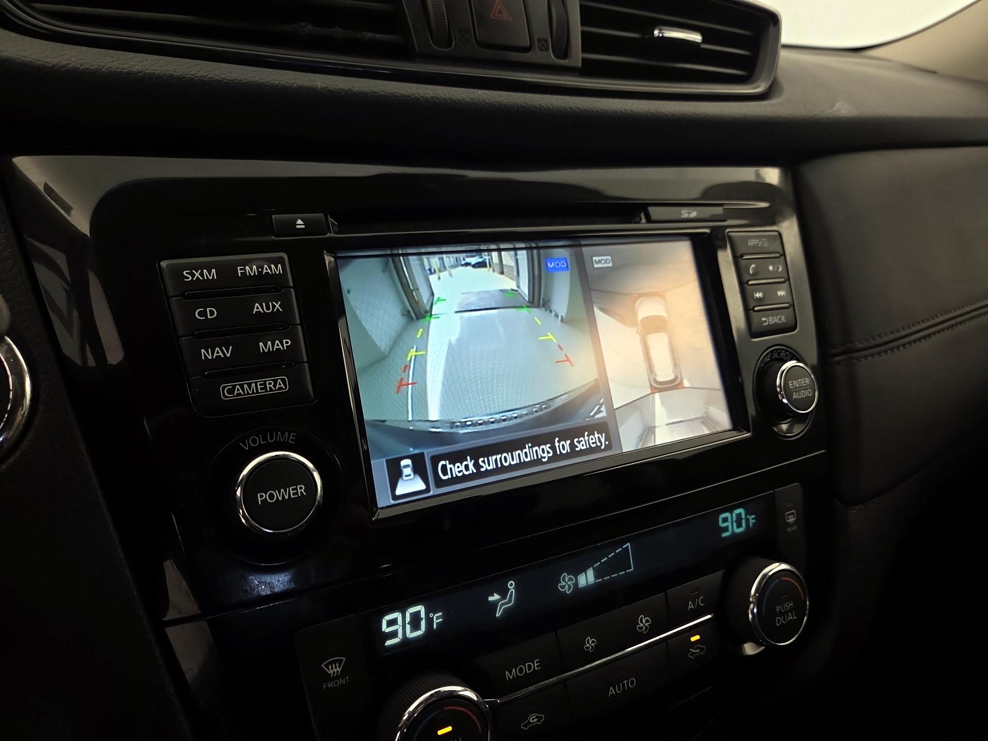 Thumbnail: 2017 Nissan Rogue - 15