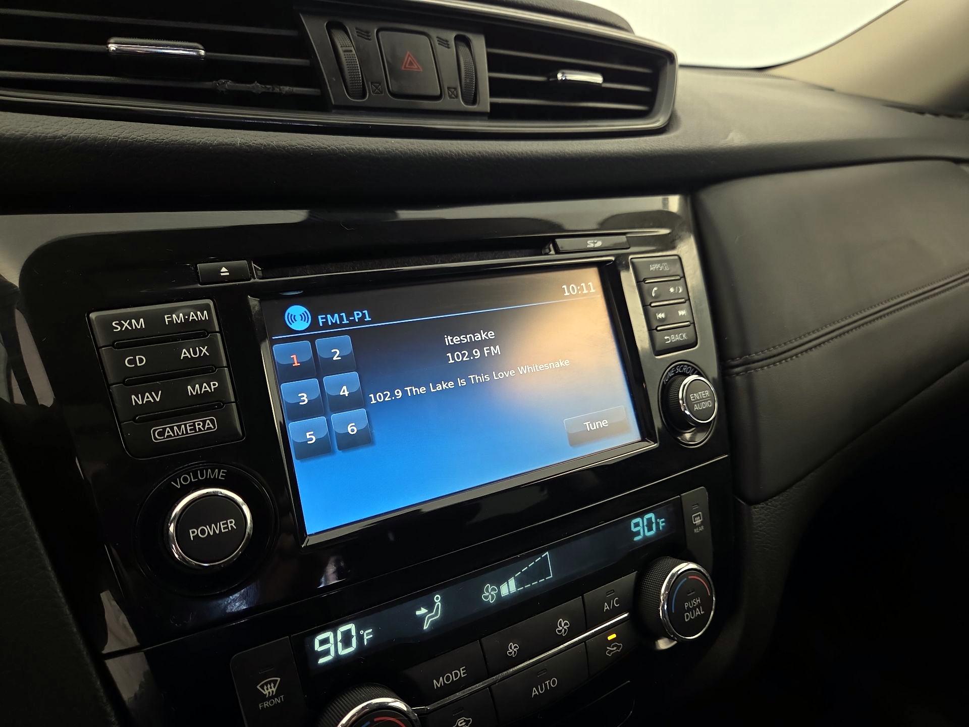 Thumbnail: 2017 Nissan Rogue - 16