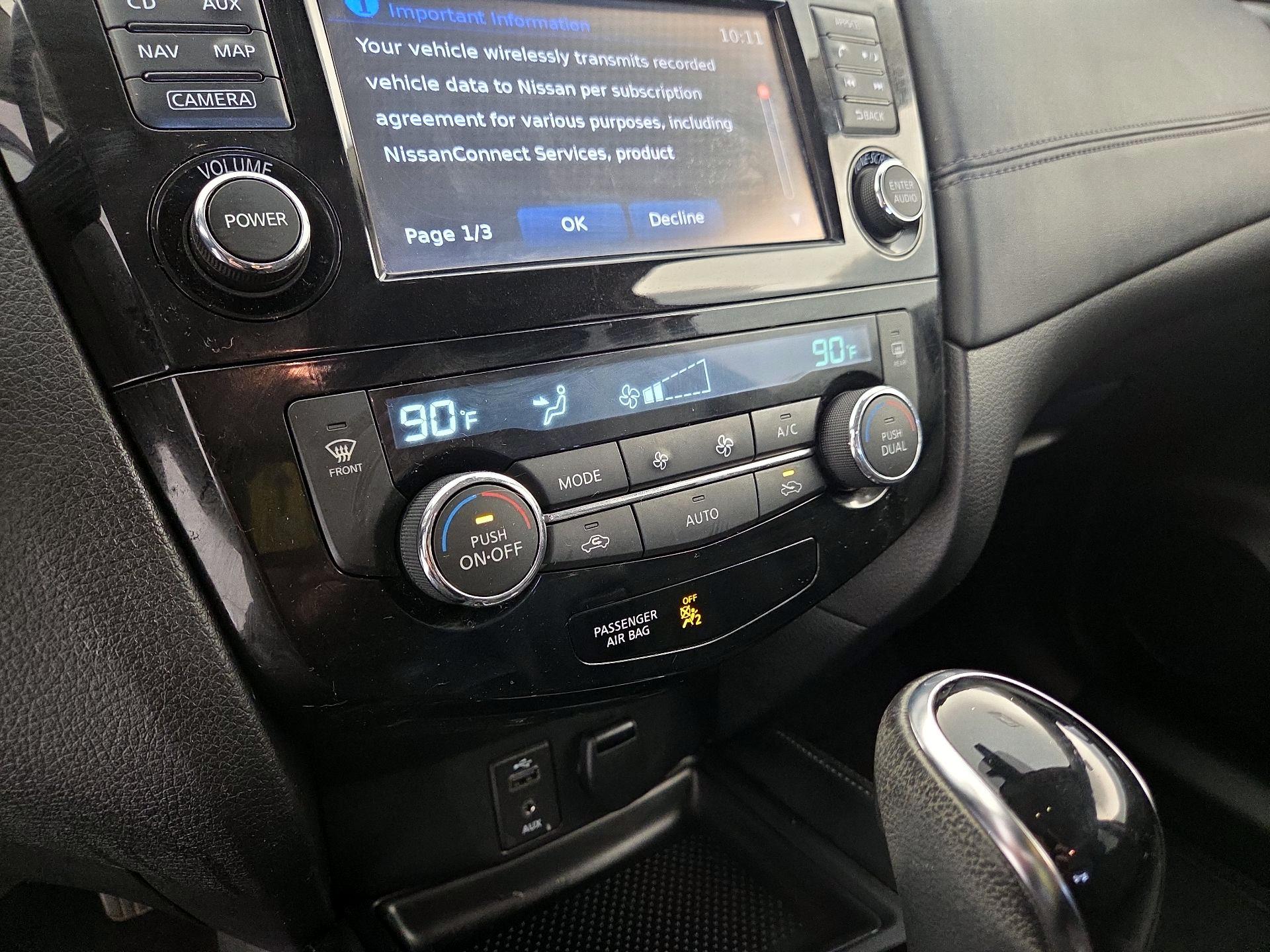 Thumbnail: 2017 Nissan Rogue - 17