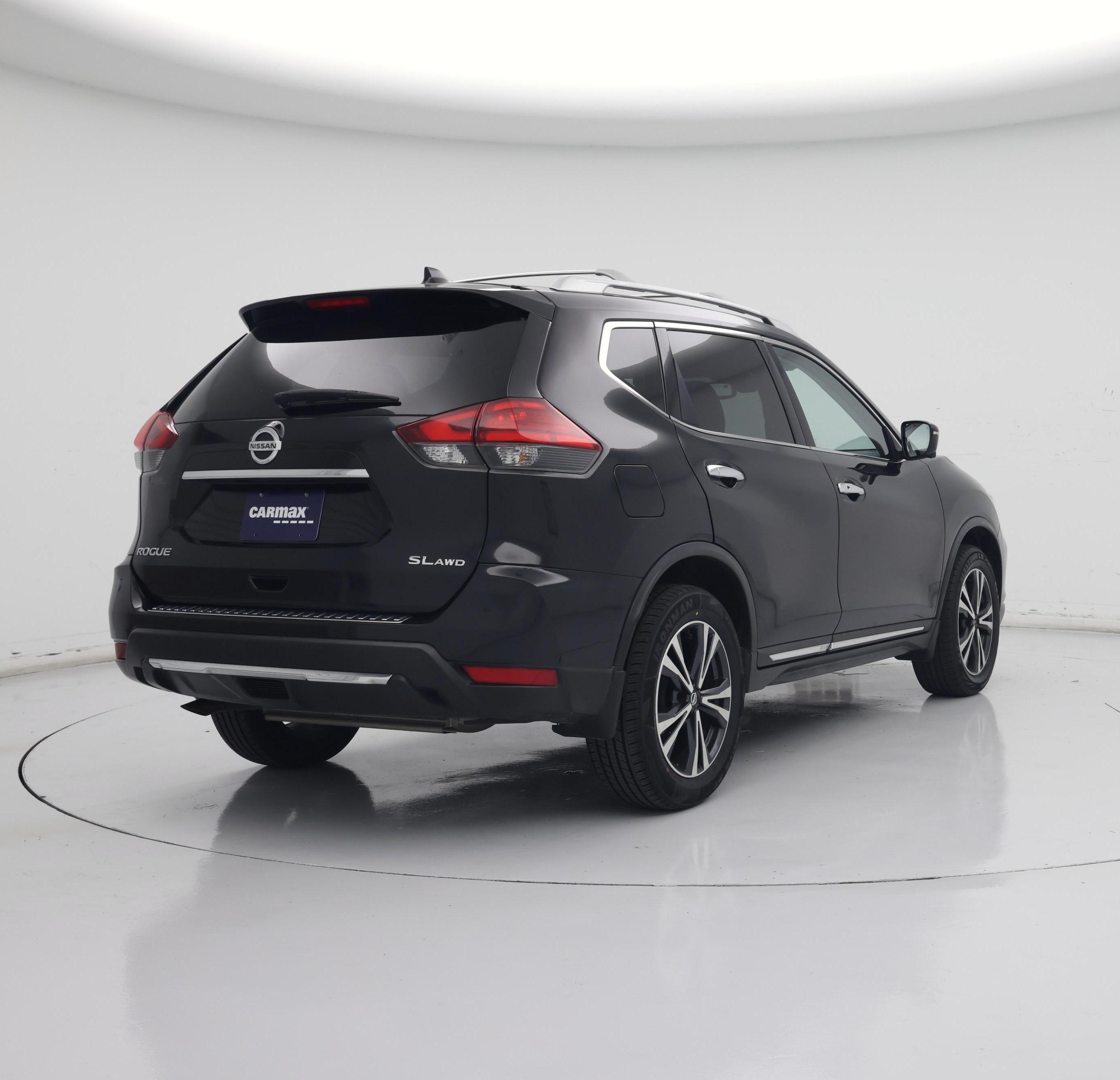 Thumbnail: 2017 Nissan Rogue - 8
