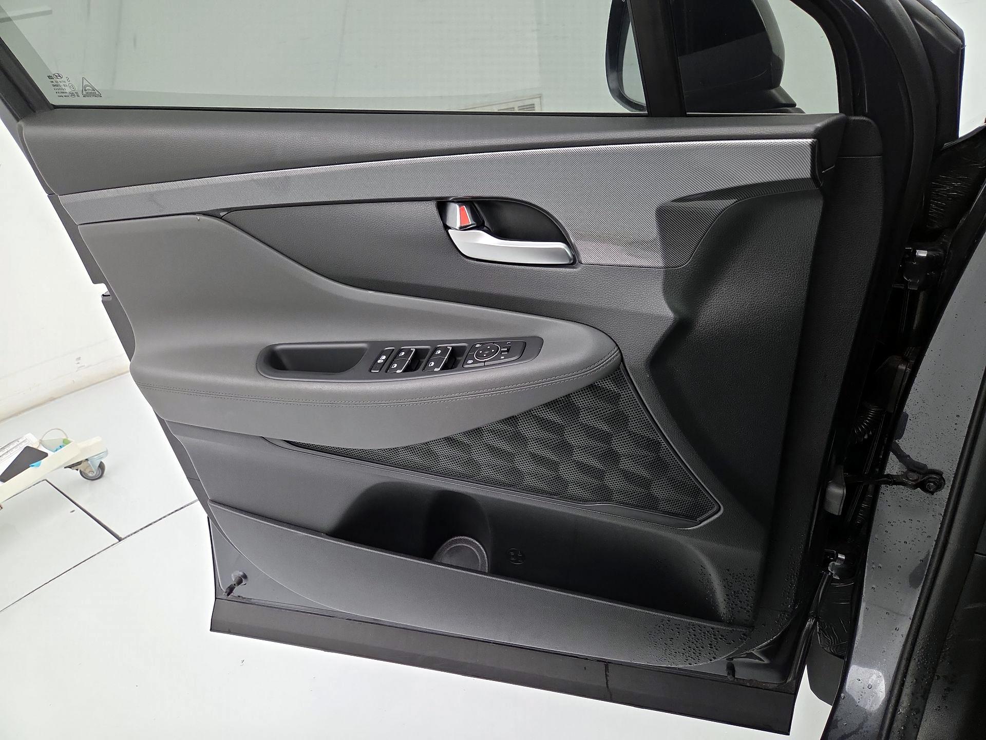 Thumbnail: 2023 Hyundai Santa Fe - 12