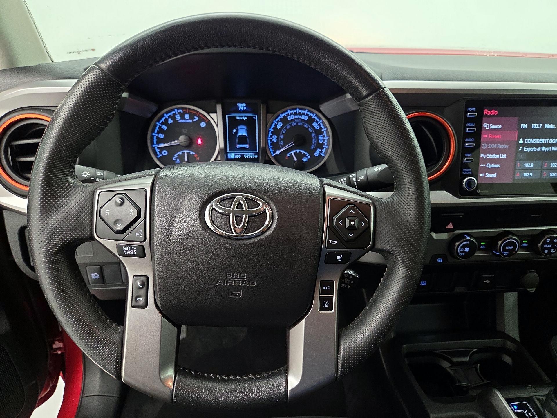 Thumbnail: 2022 Toyota Tacoma - 10