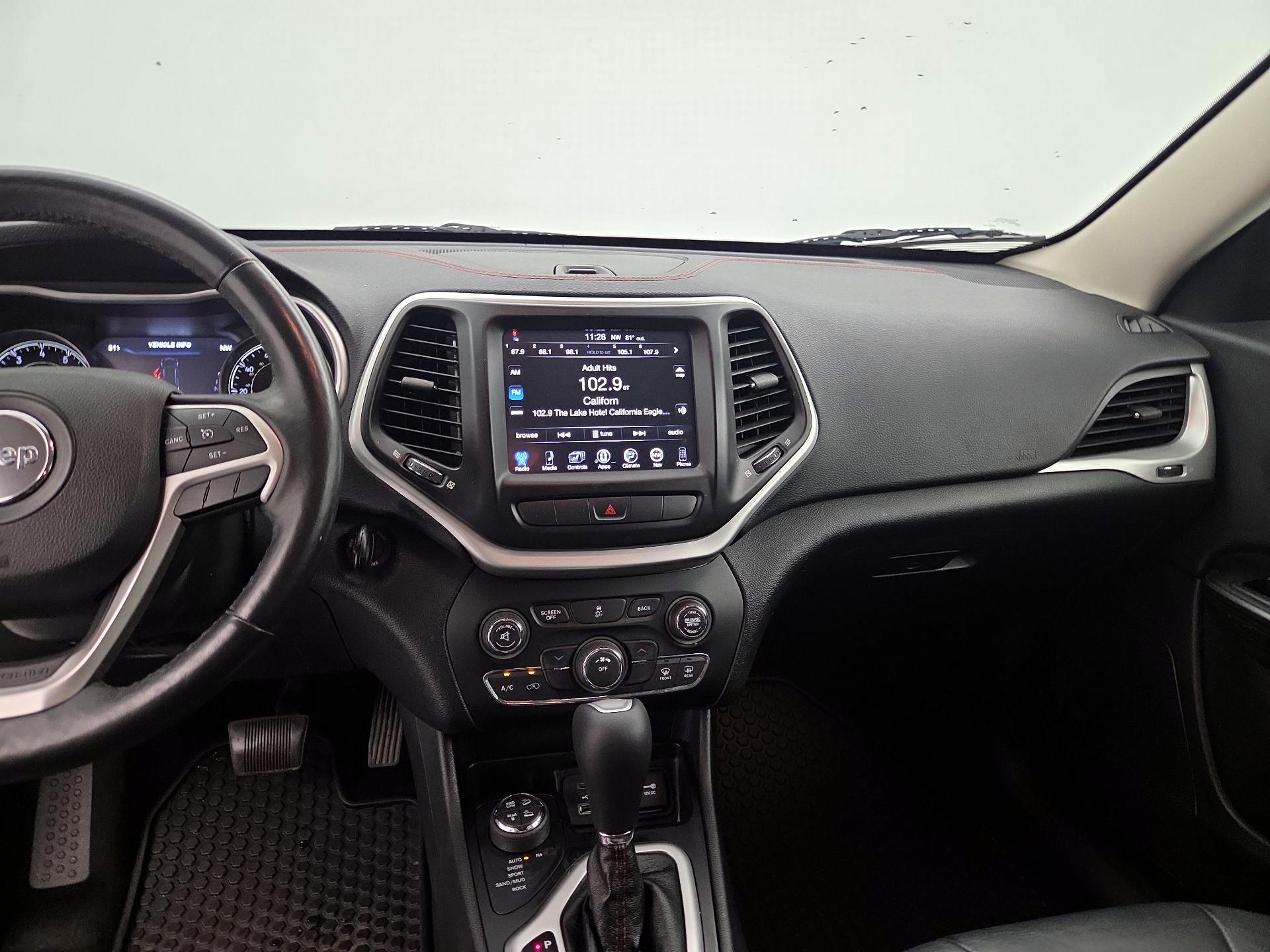 Thumbnail: 2014 Jeep Cherokee - 9