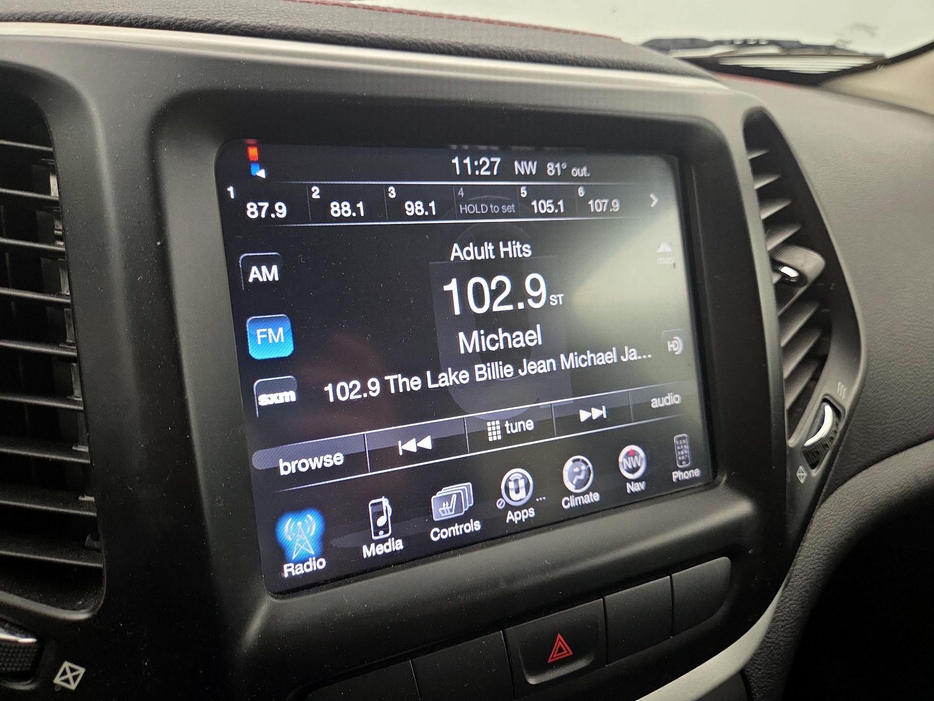 Thumbnail: 2014 Jeep Cherokee - 15