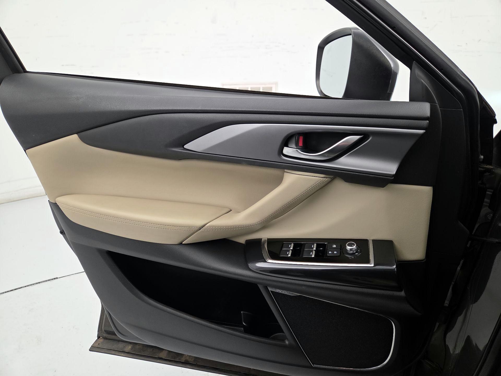 Thumbnail: 2018 Mazda CX-9 - 12