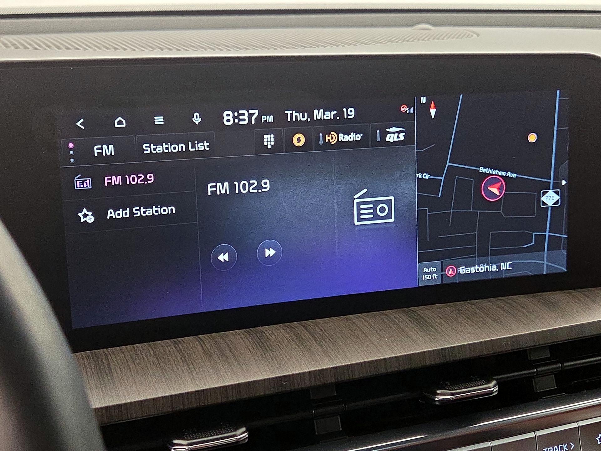 Thumbnail: 2023 Kia Telluride - 16