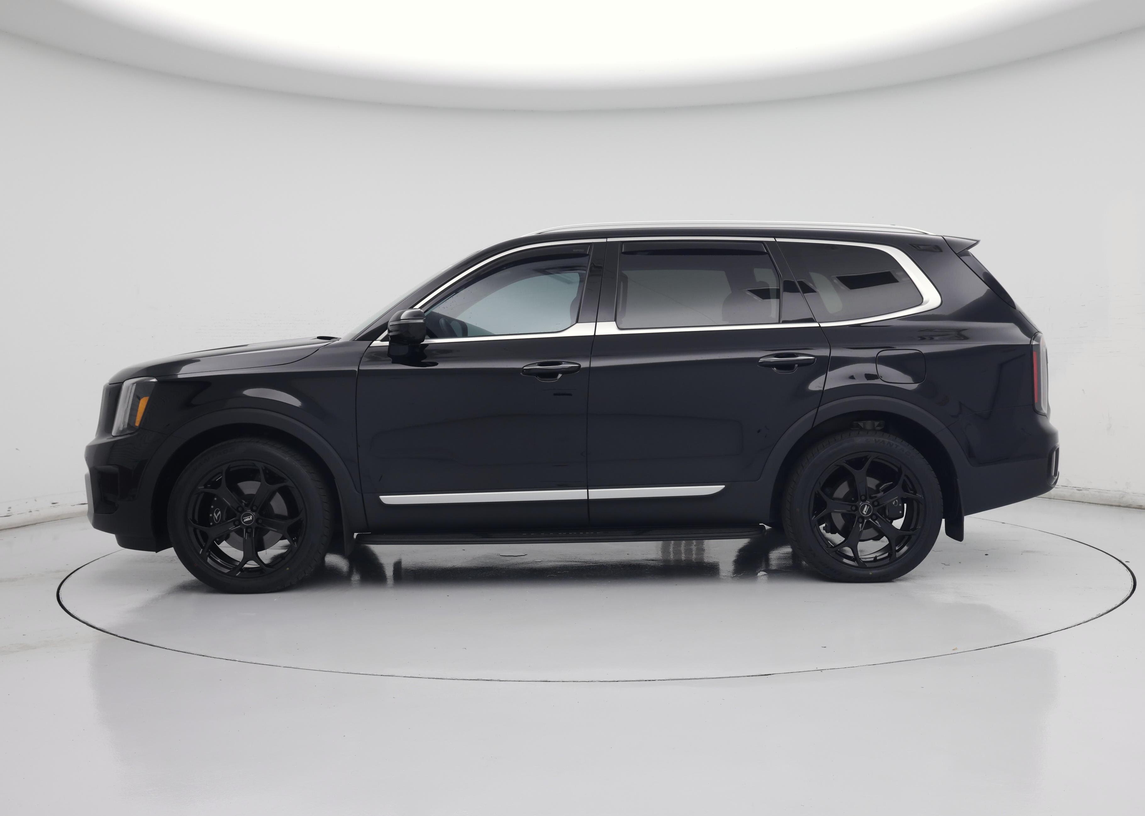 Thumbnail: 2023 Kia Telluride - 3